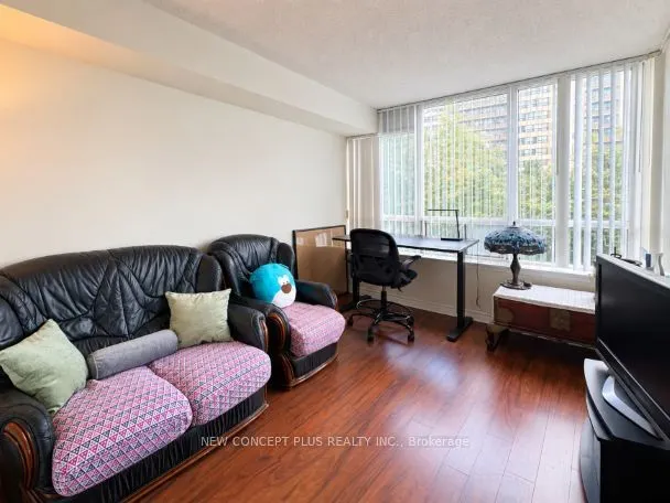 91 Townsgate Drive #506