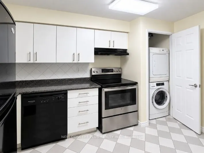 91 Townsgate Drive #506