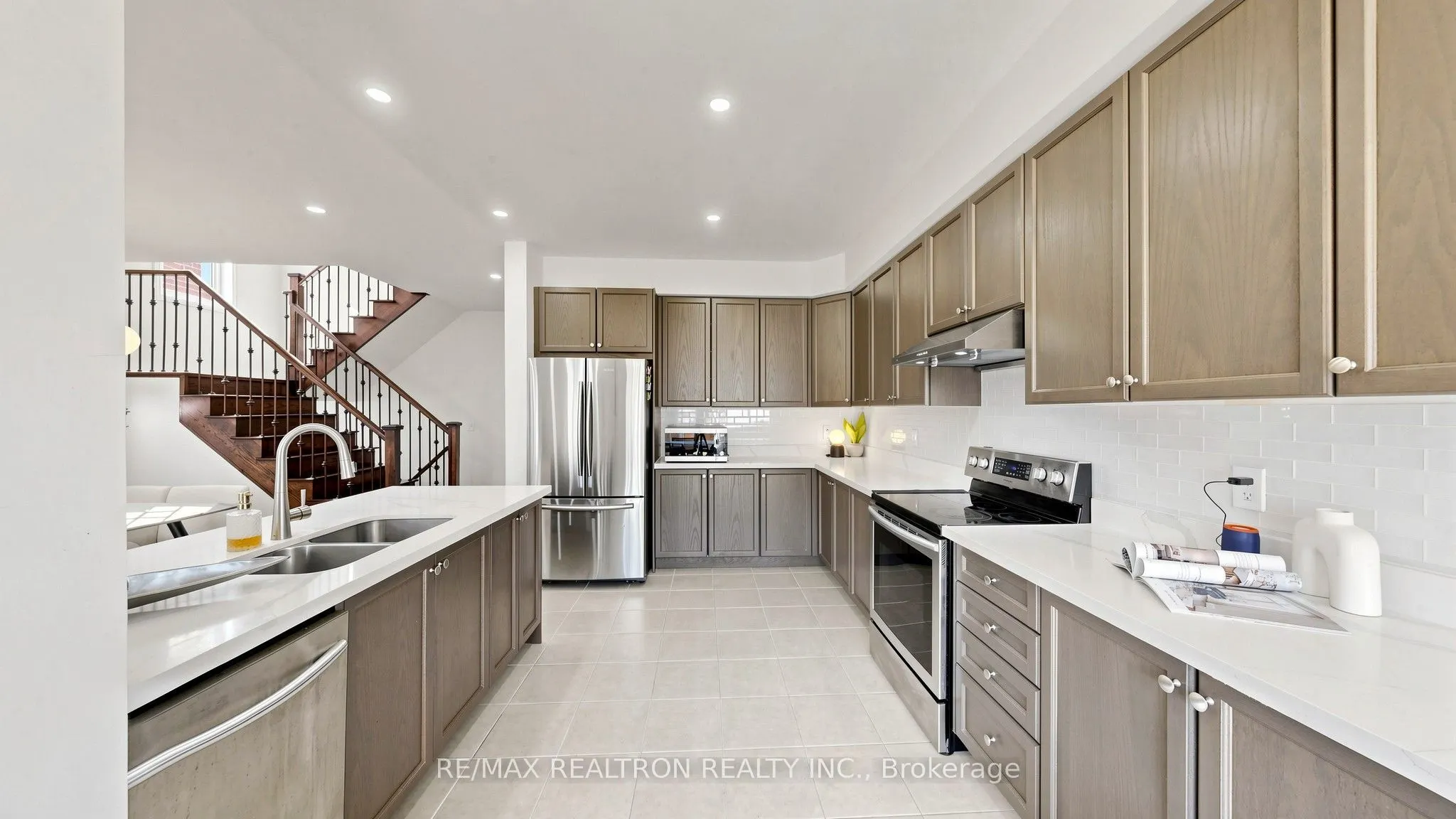 23 Foxberry Road