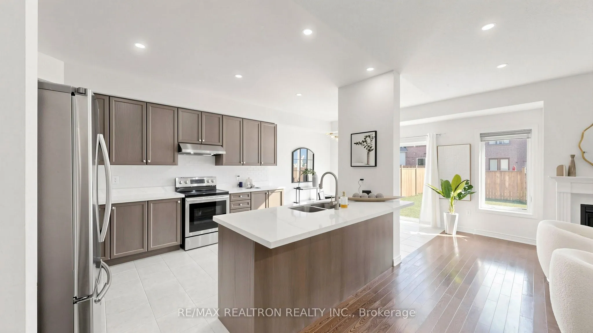 23 Foxberry Road