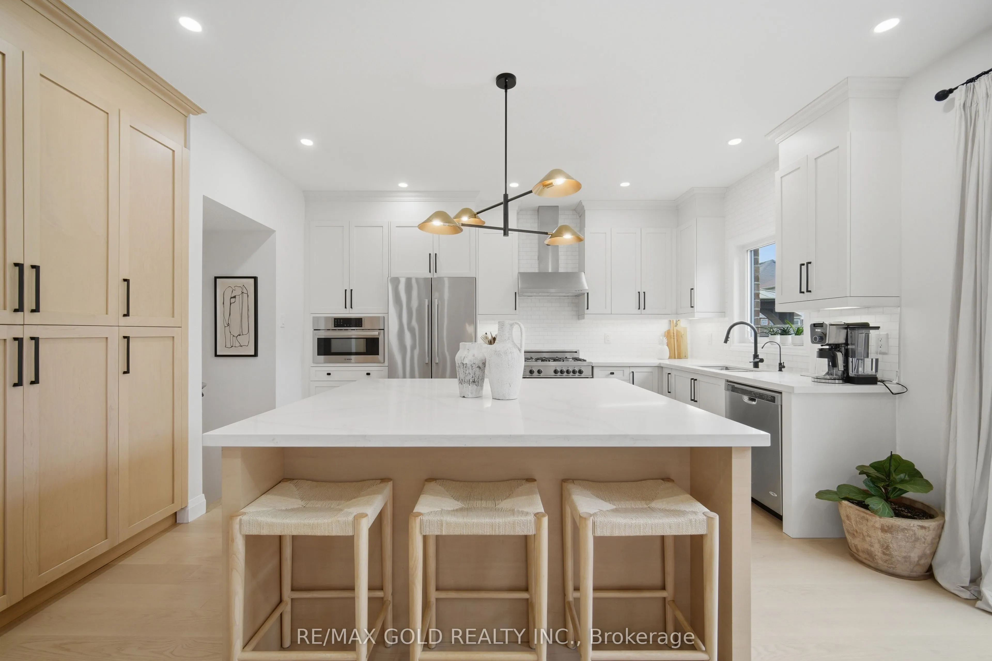 24 Gunning Crescent E