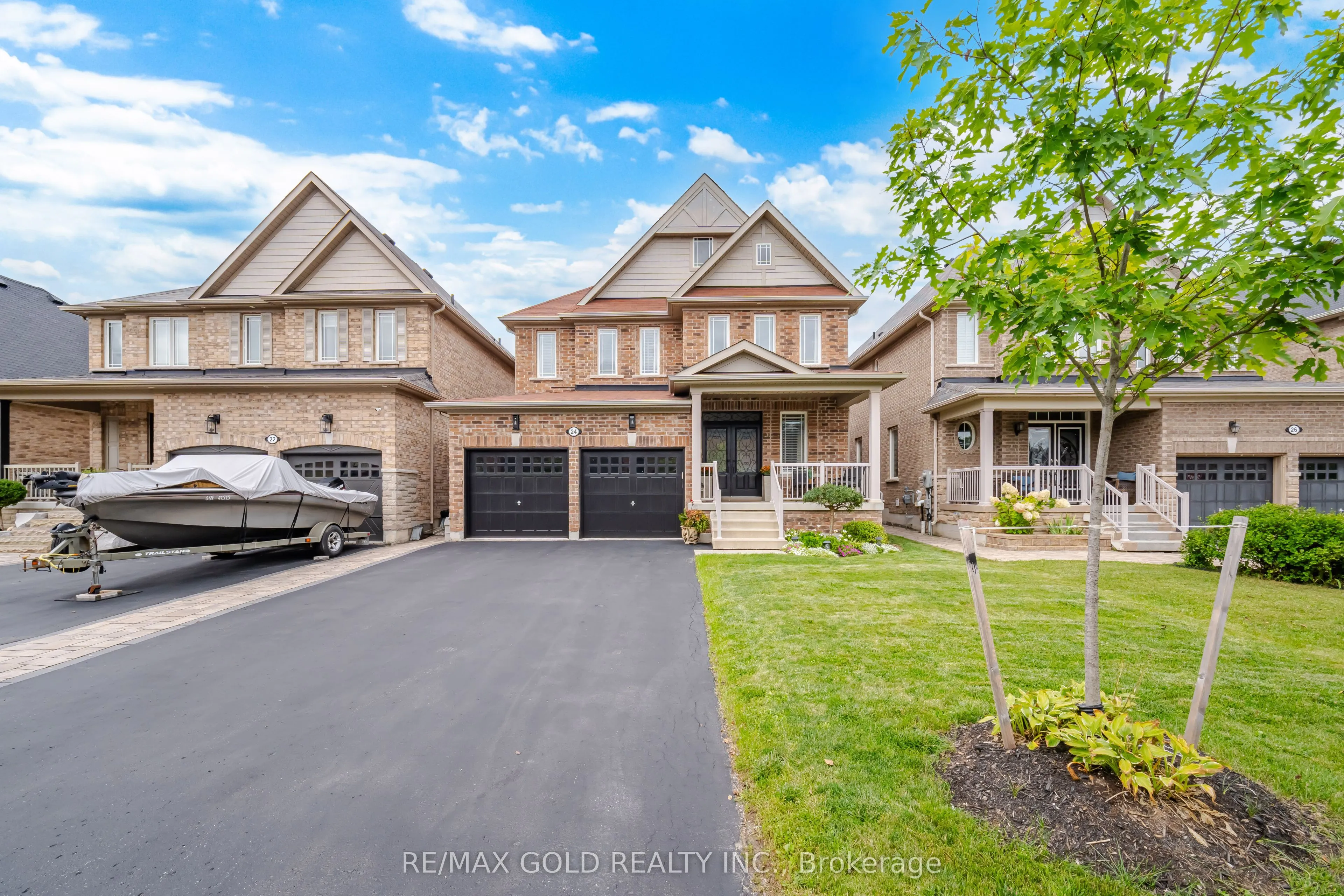 24 Gunning Crescent E