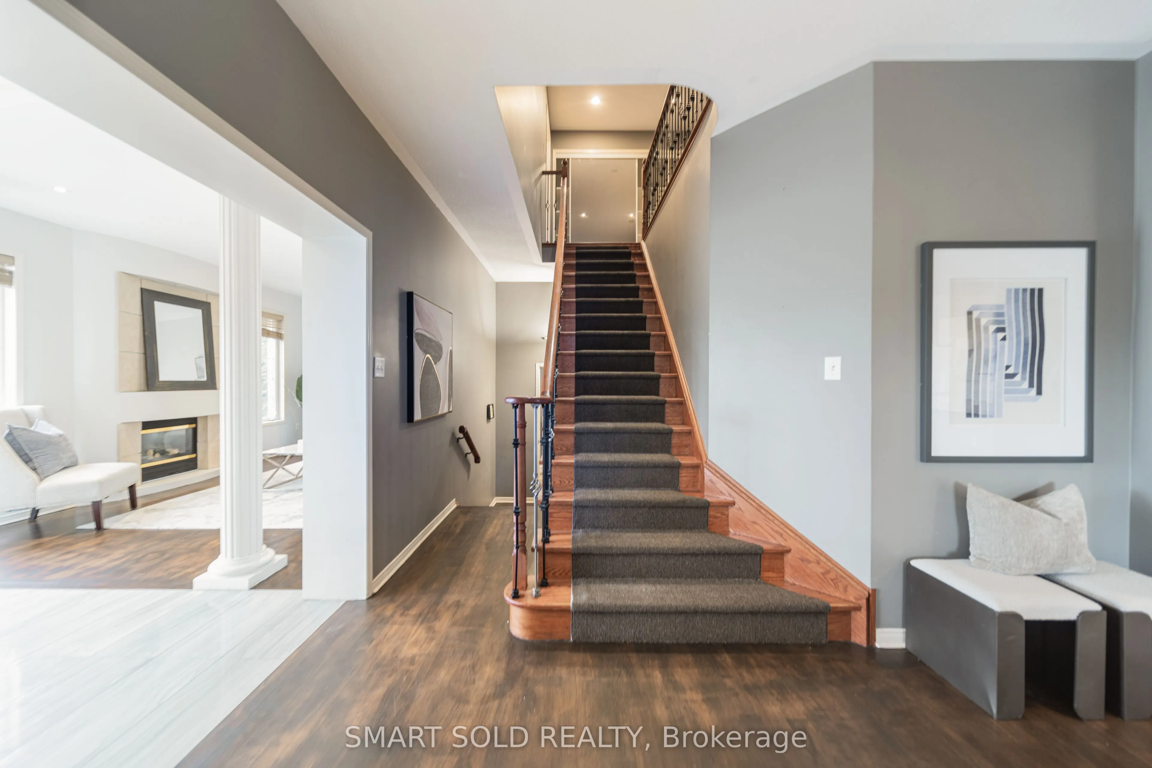 16 Courtney Crescent