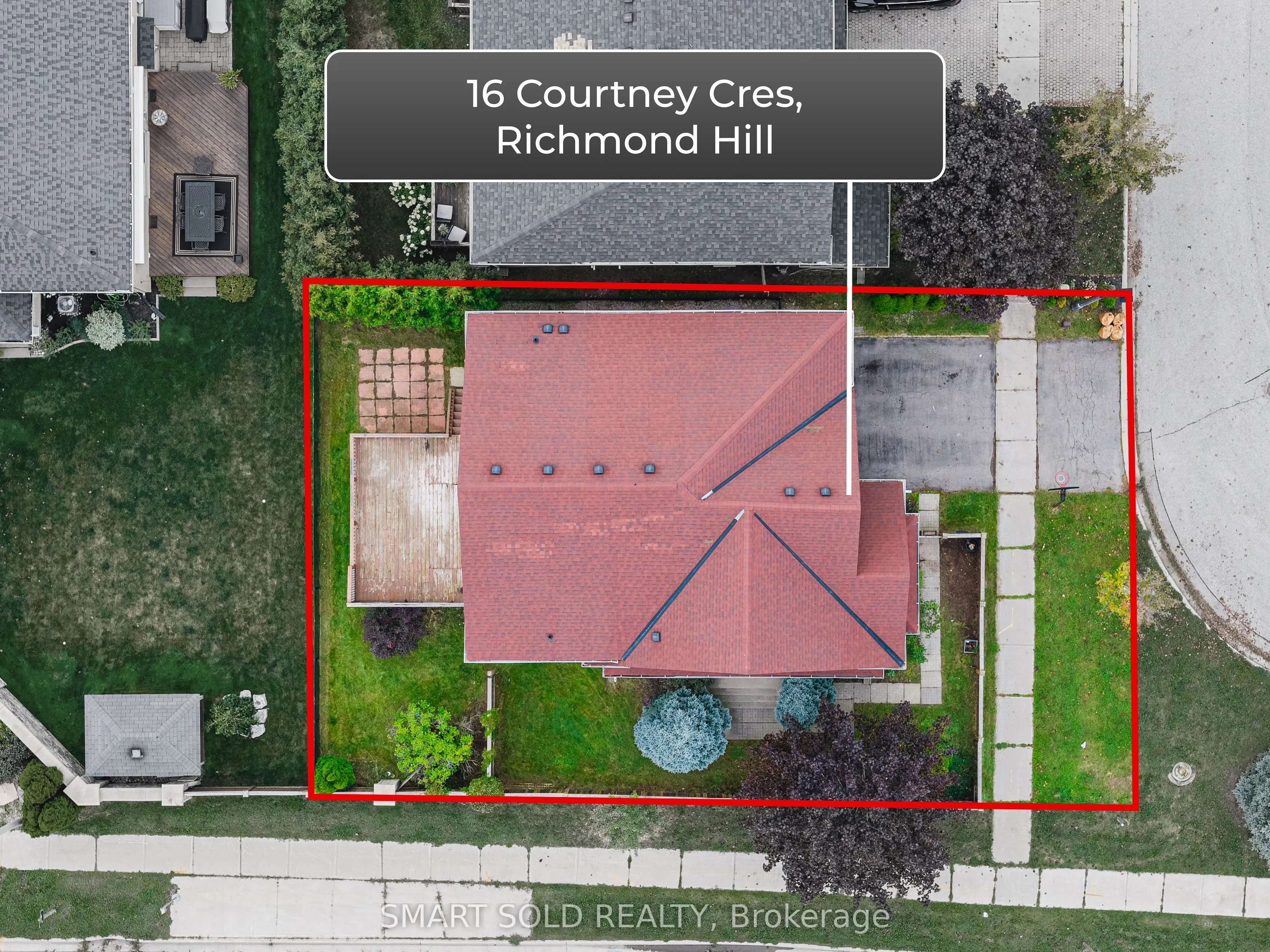 16 Courtney Crescent