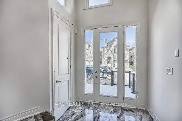 79 Baldry Avenue