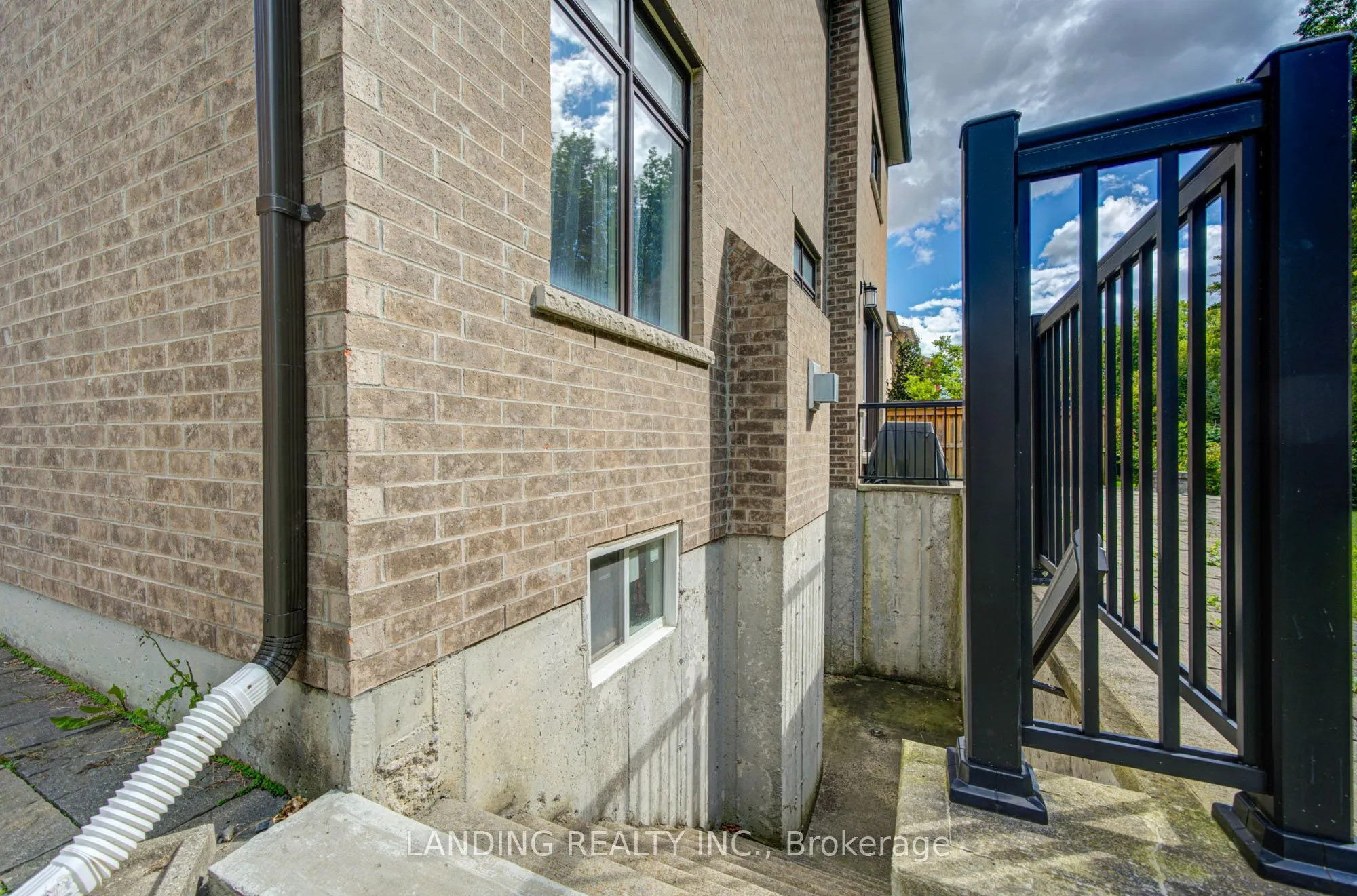57 Strawbridge Farm Drive