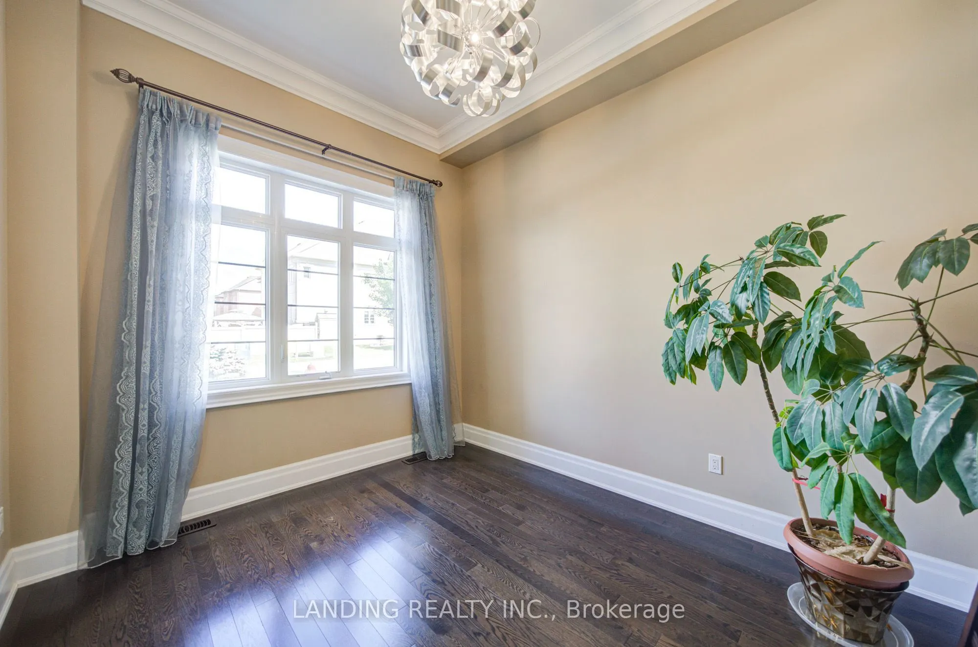 57 Strawbridge Farm Drive