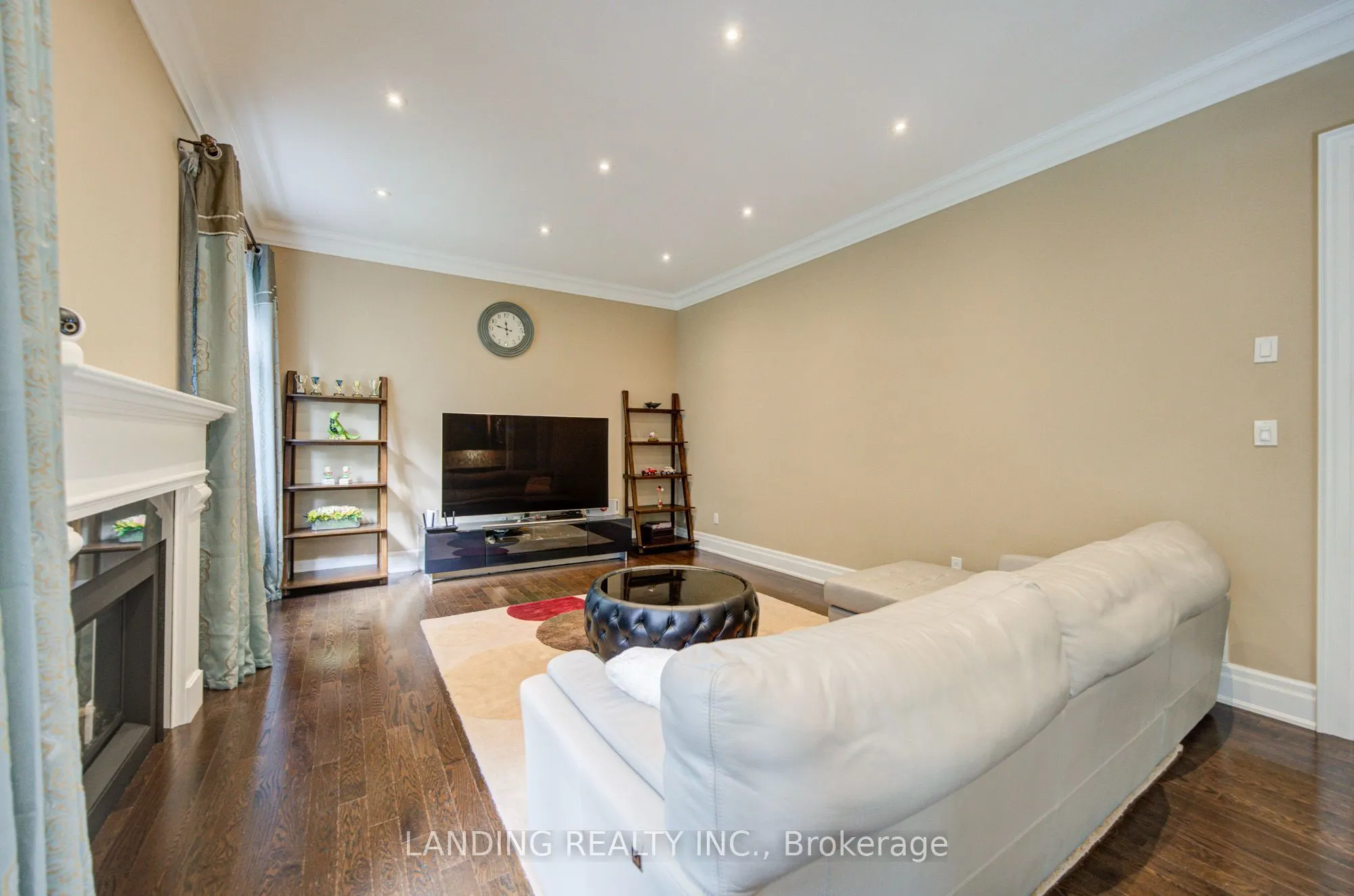 57 Strawbridge Farm Drive