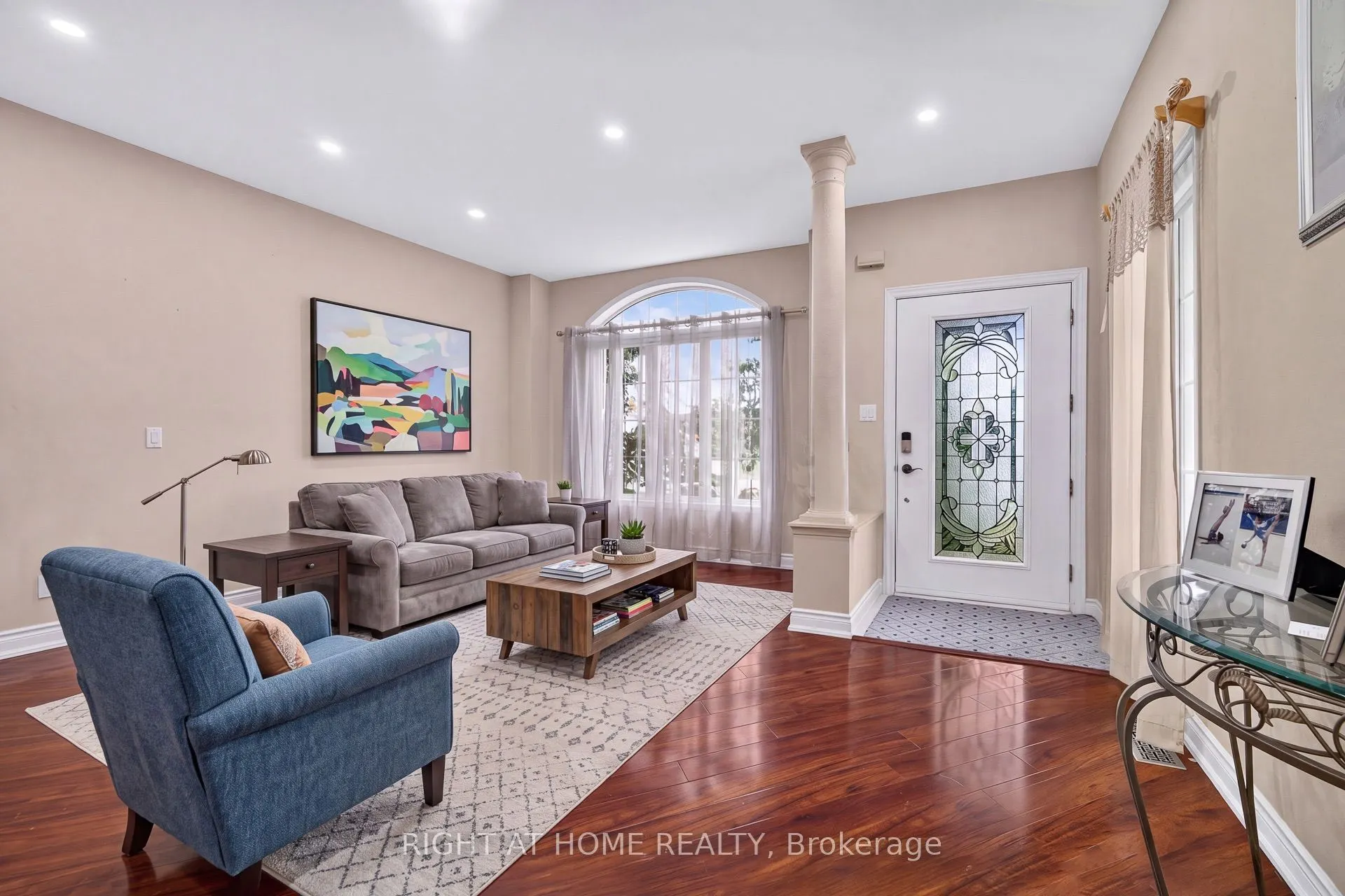 4 Forest Run Boulevard