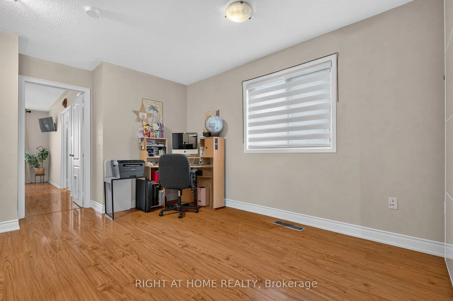 4 Forest Run Boulevard