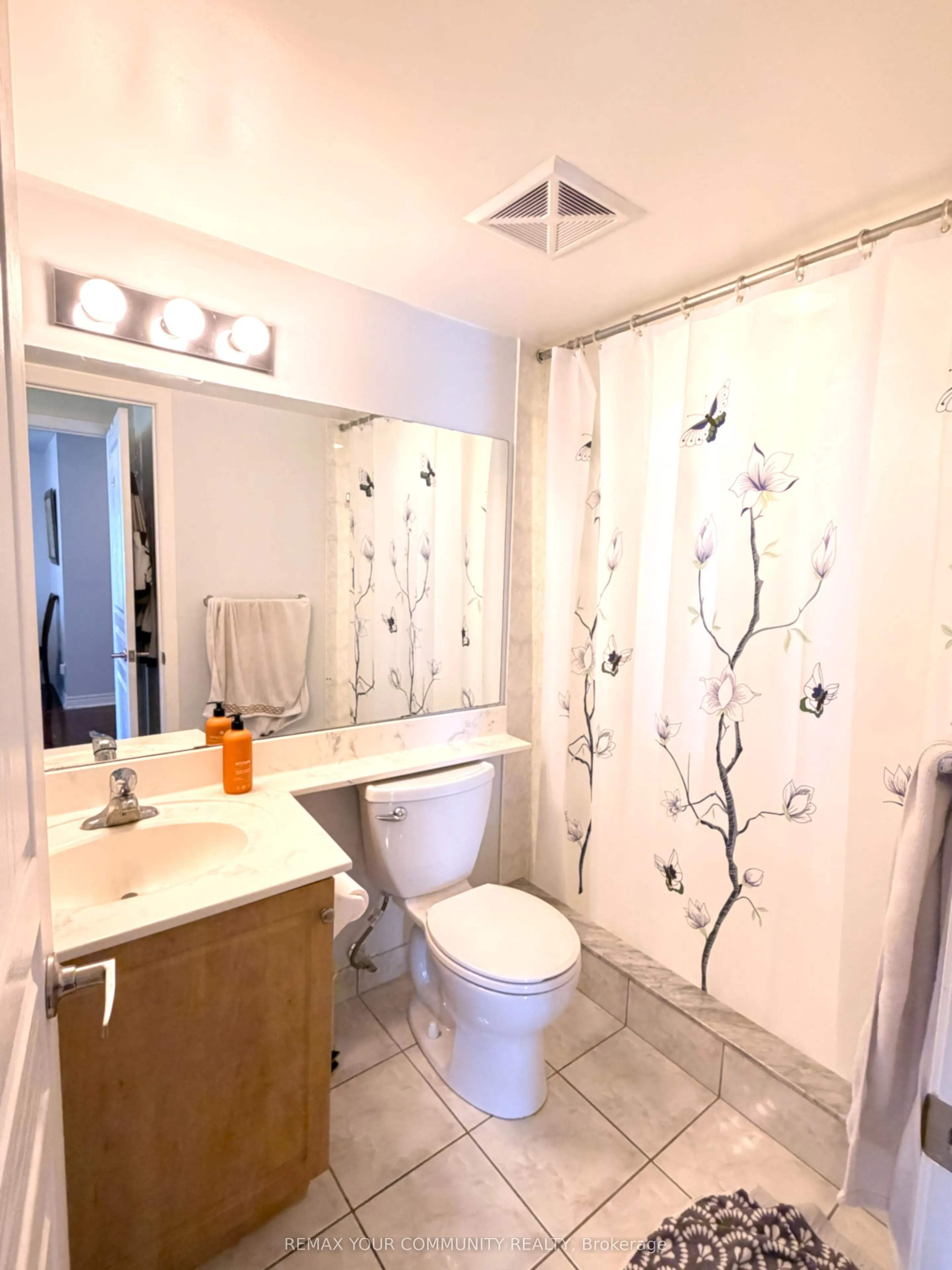 330 Red Maple Road #311