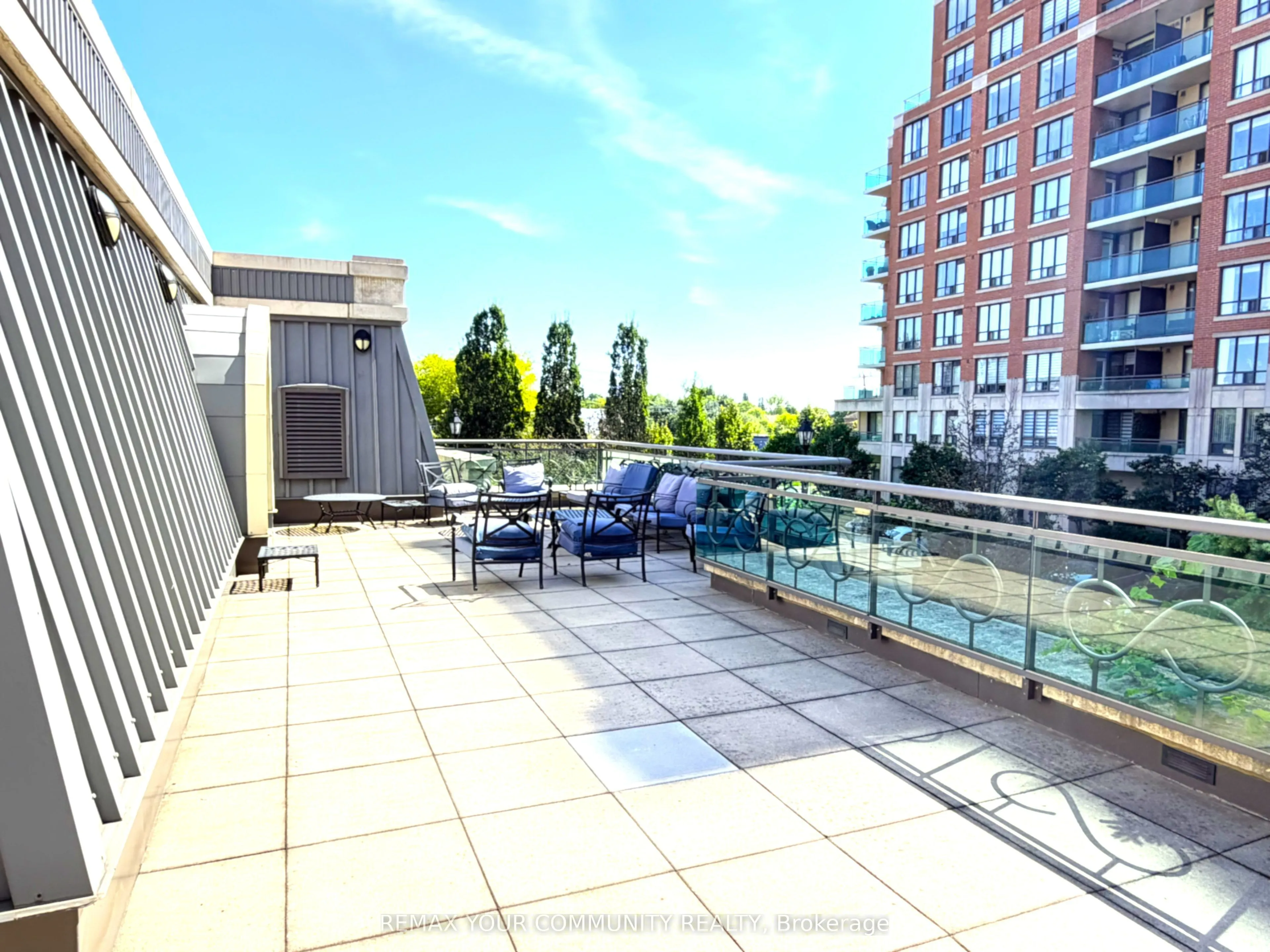 330 Red Maple Road #311