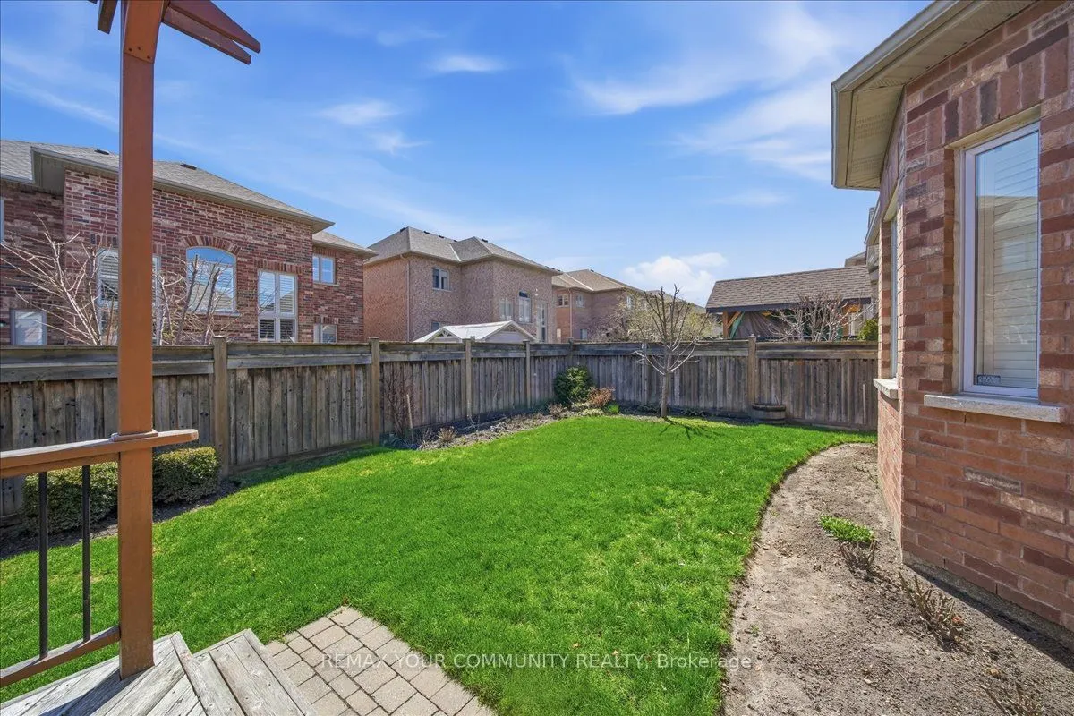 51 Tonner Crescent