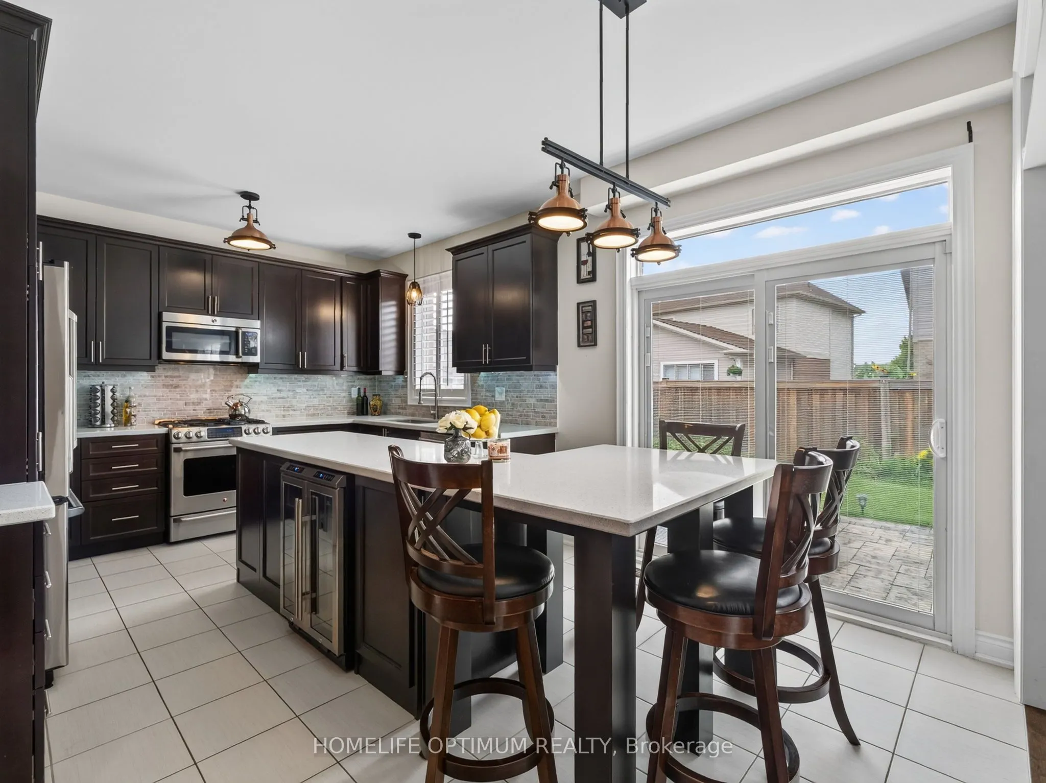 83 Strachan Trail