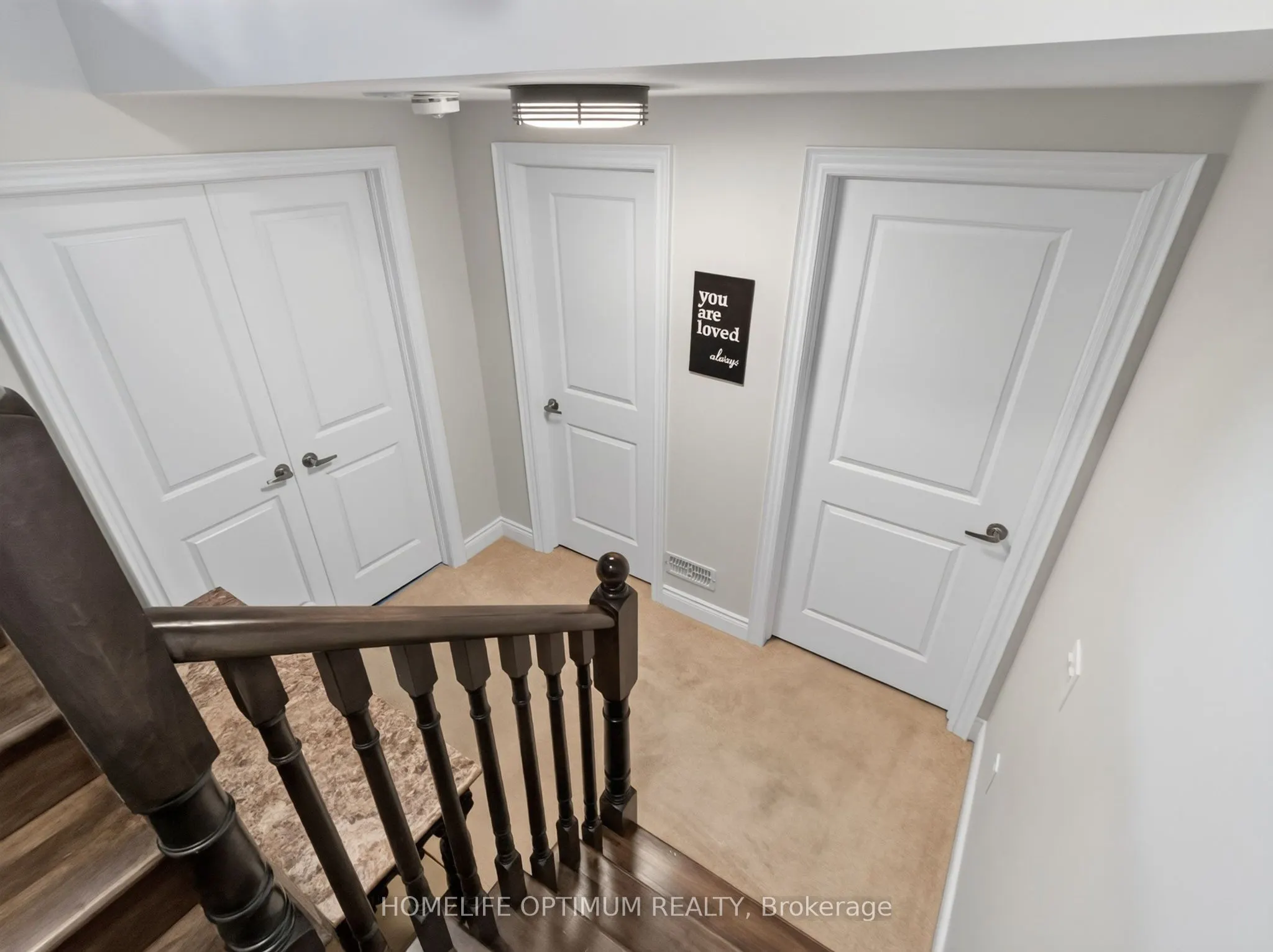 83 Strachan Trail
