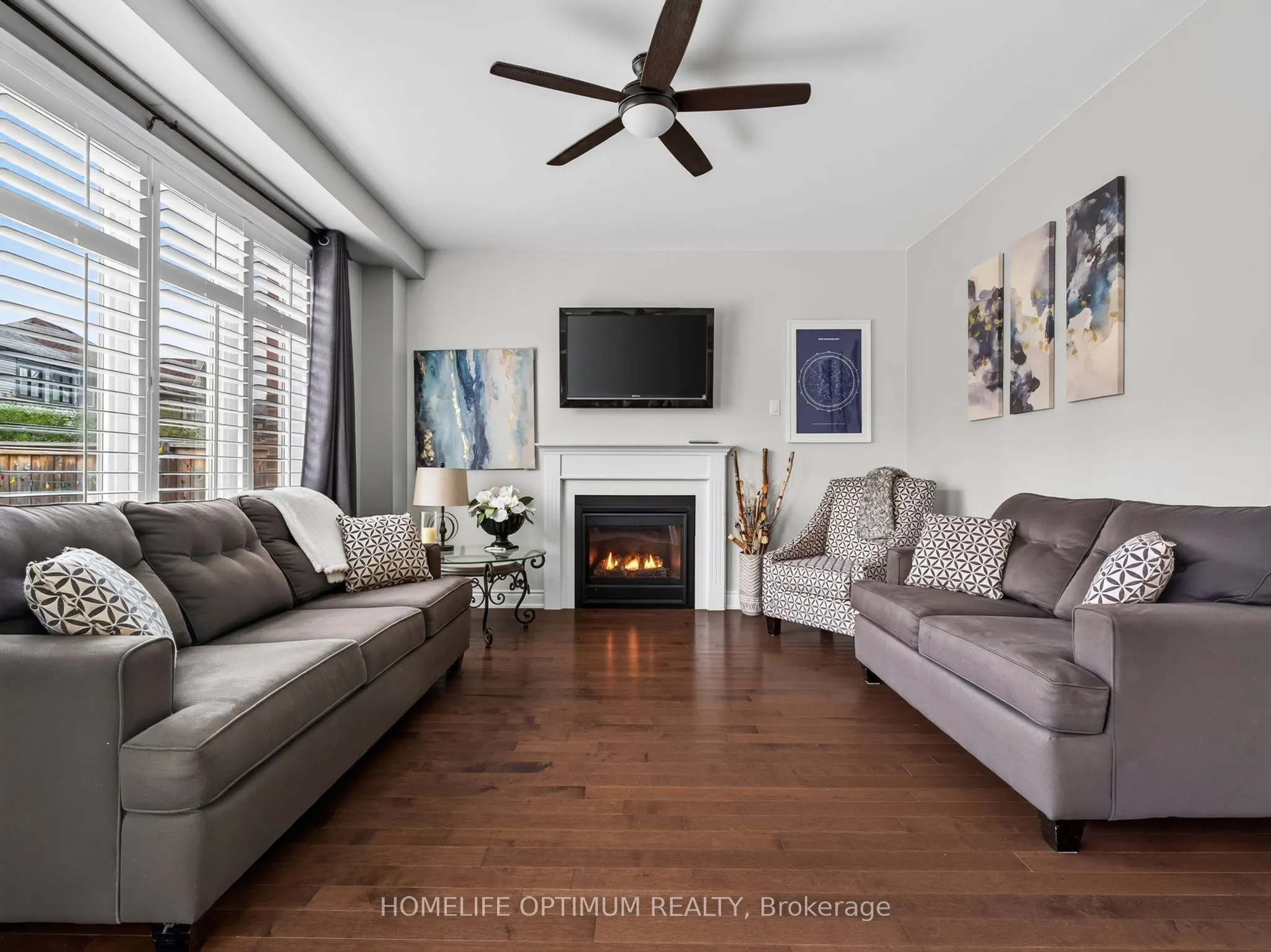 83 Strachan Trail
