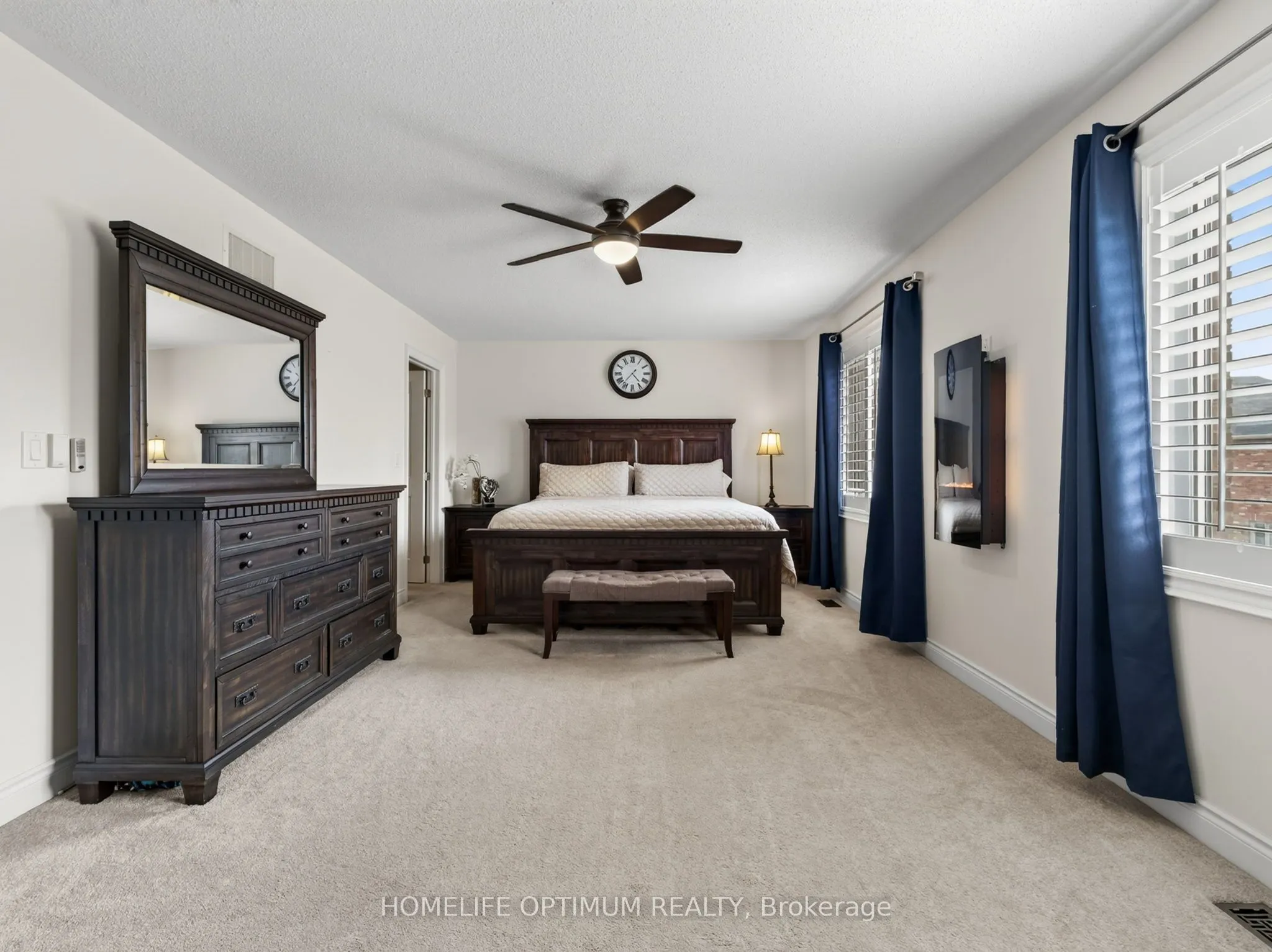 83 Strachan Trail
