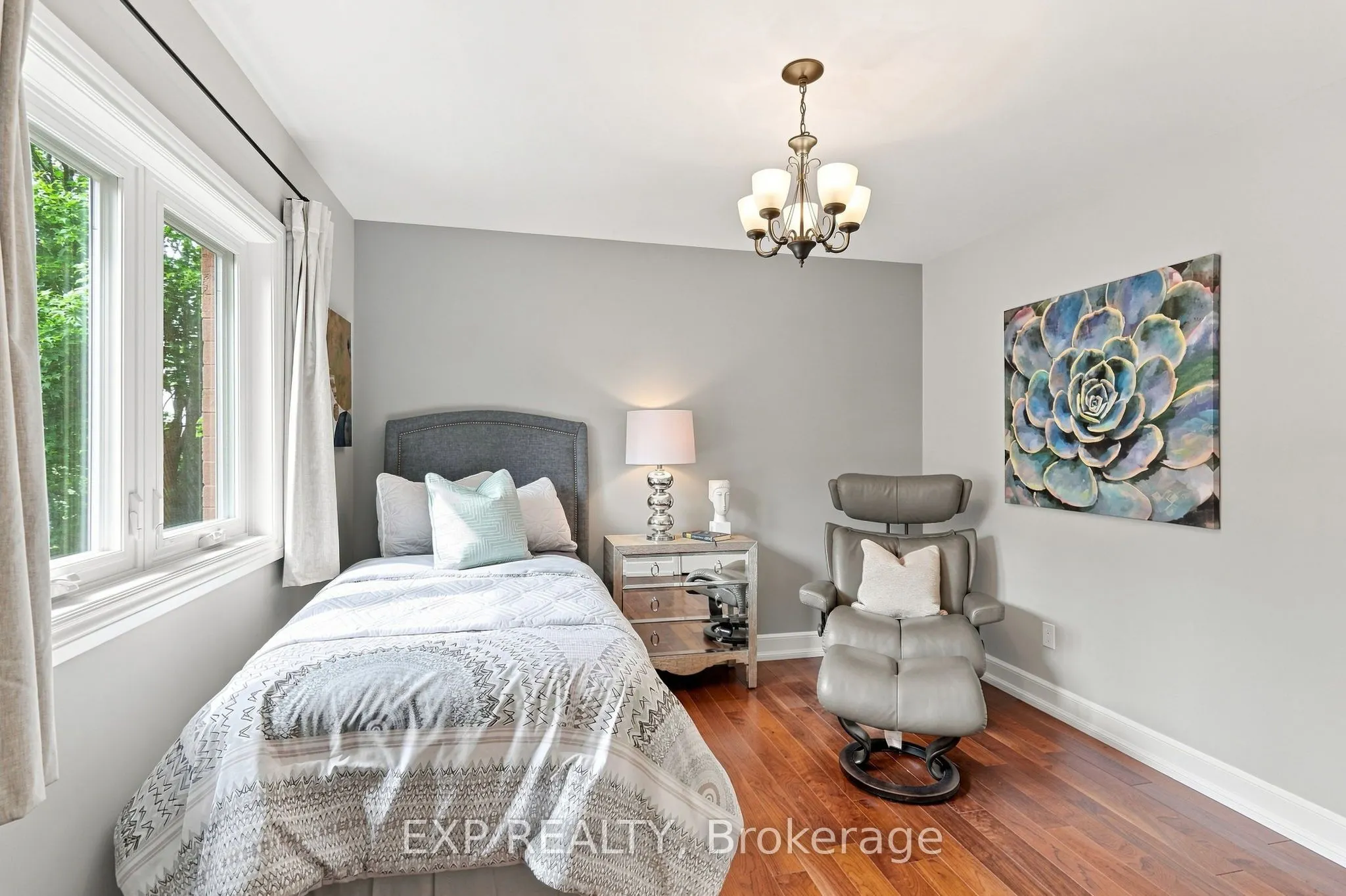 655 Culler Mews