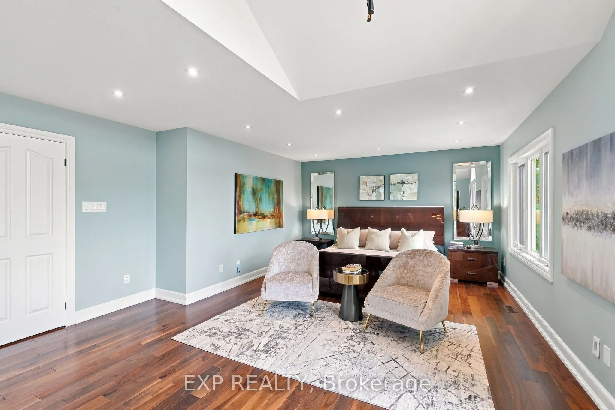 655 Culler Mews