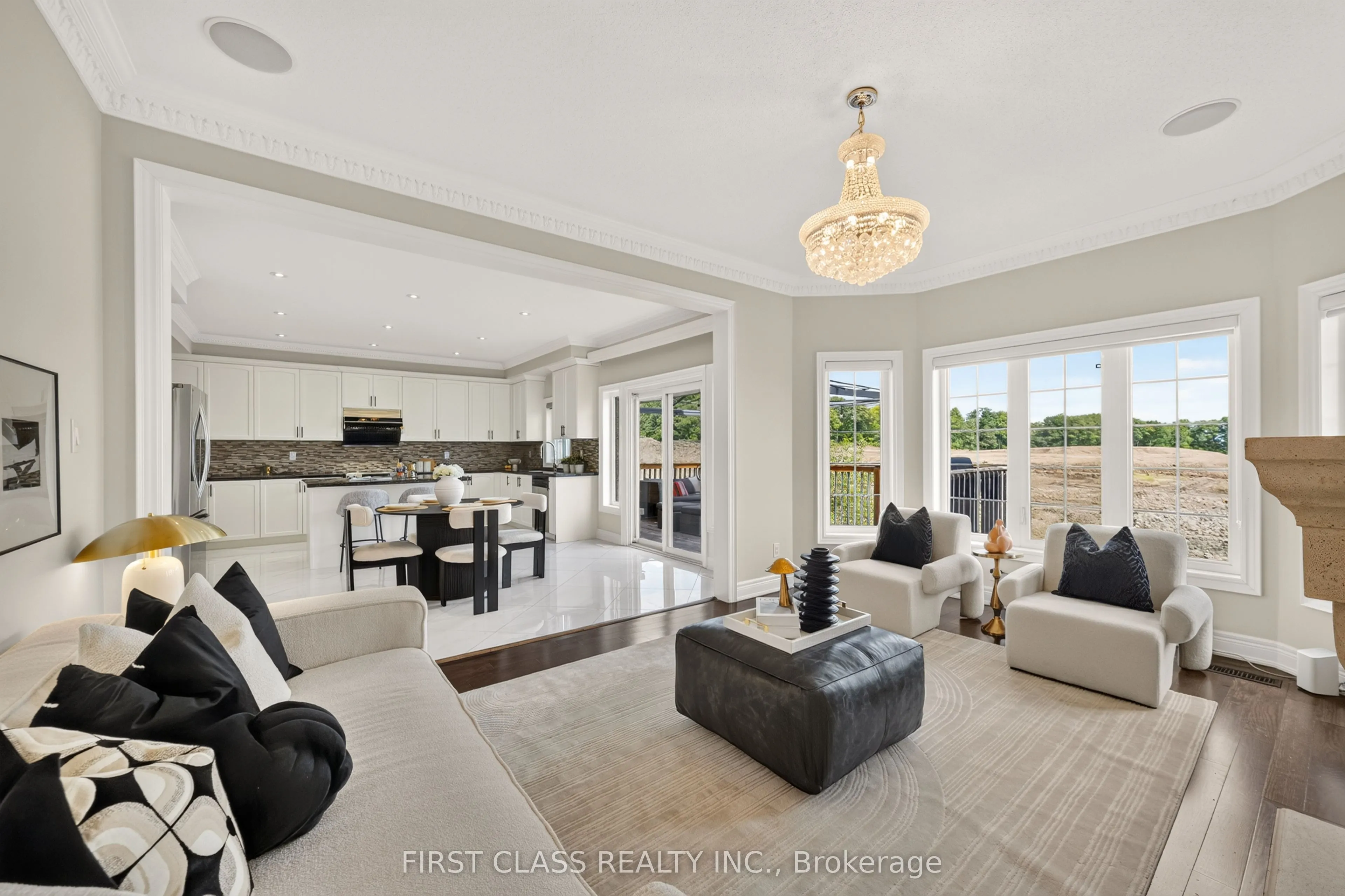 23 Lady Karen Crescent