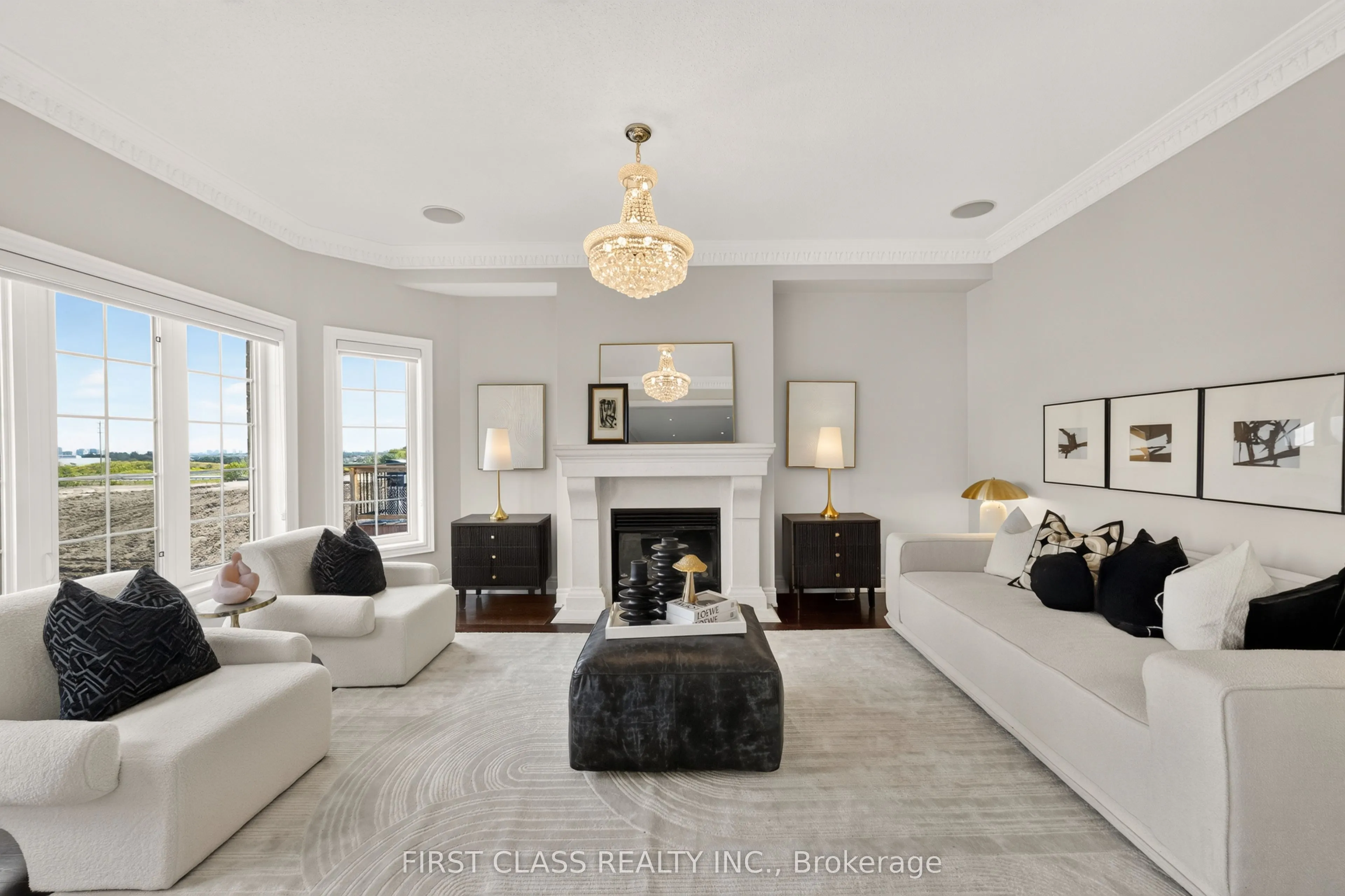23 Lady Karen Crescent