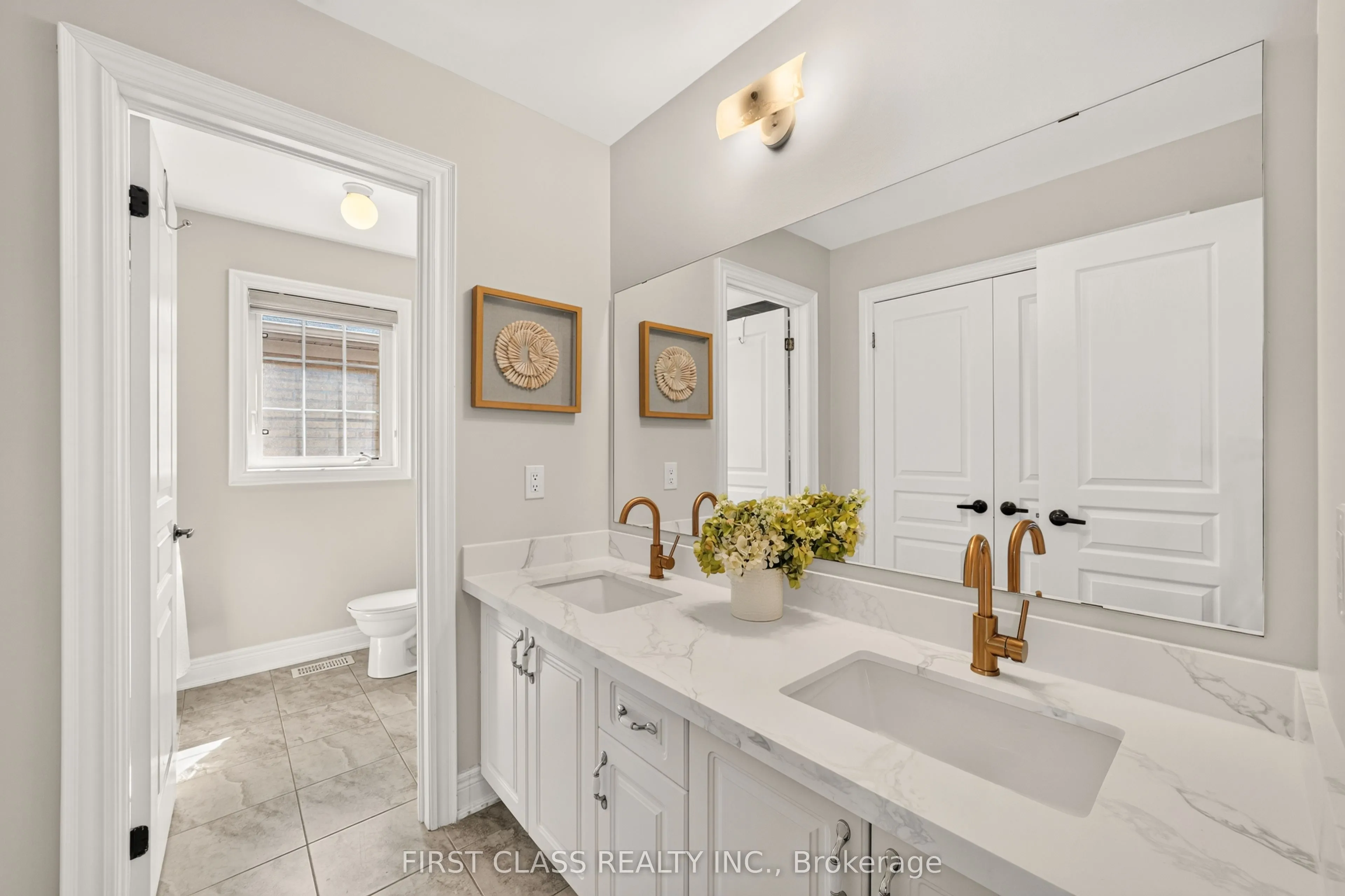 23 Lady Karen Crescent
