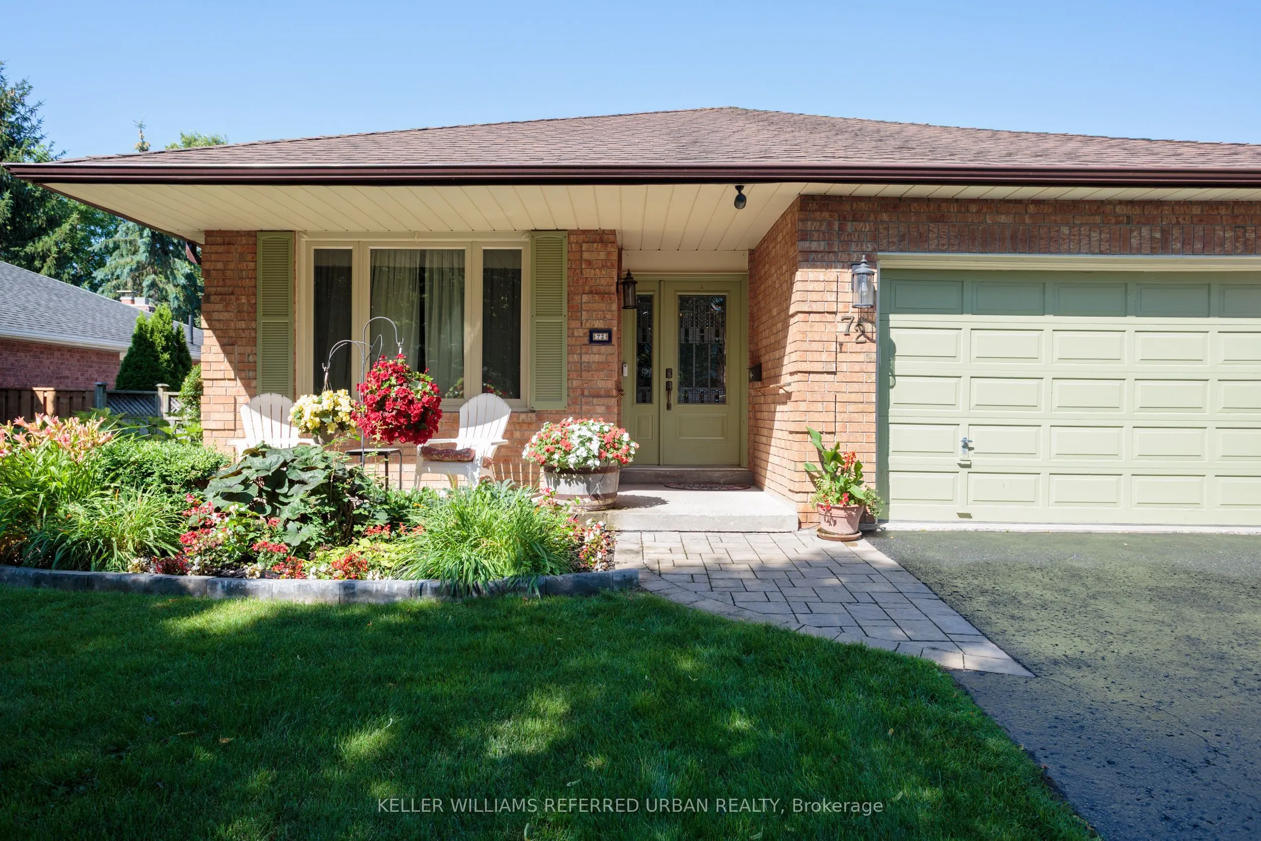 72 Munro Crescent