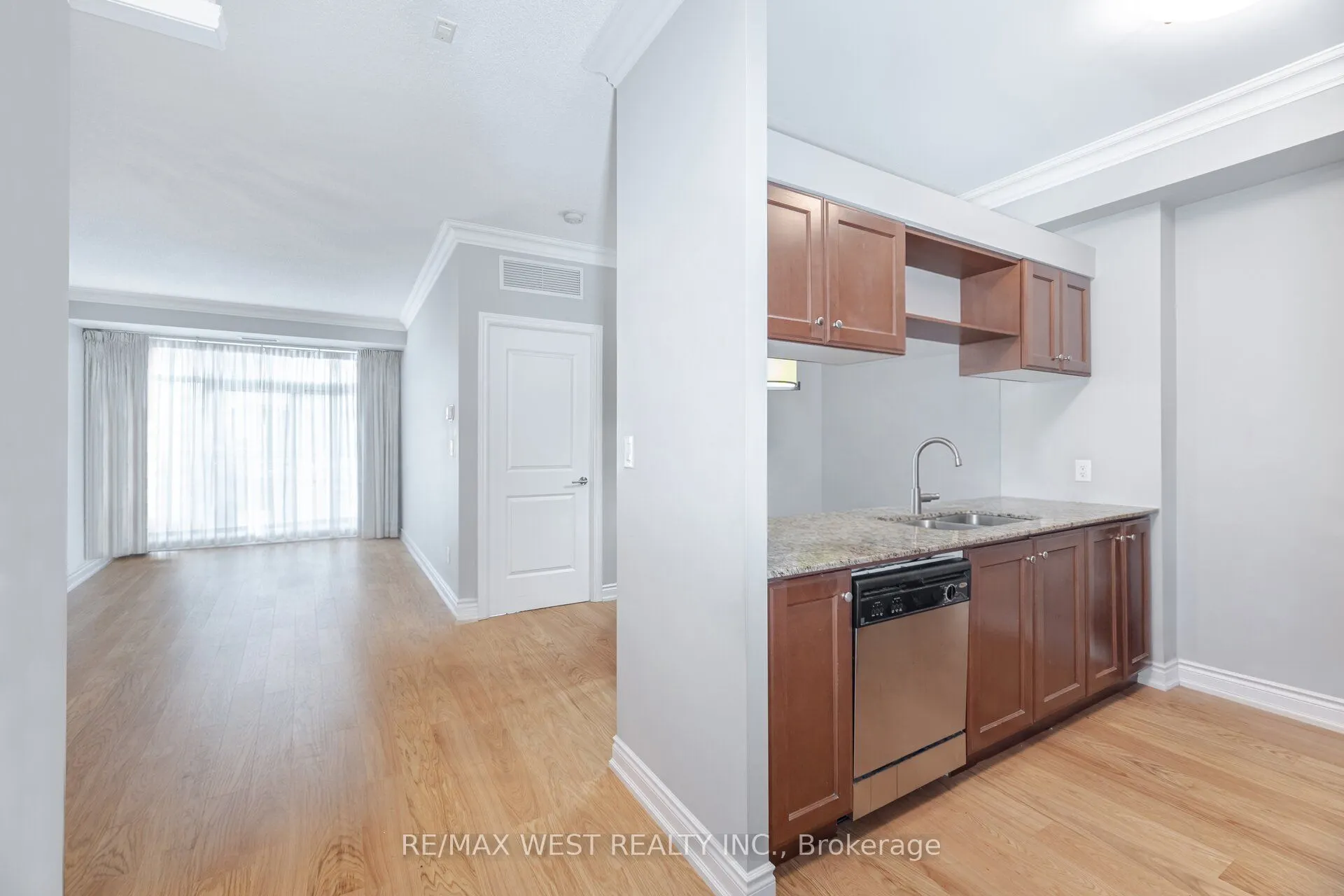 281 Woodbridge Avenue #509