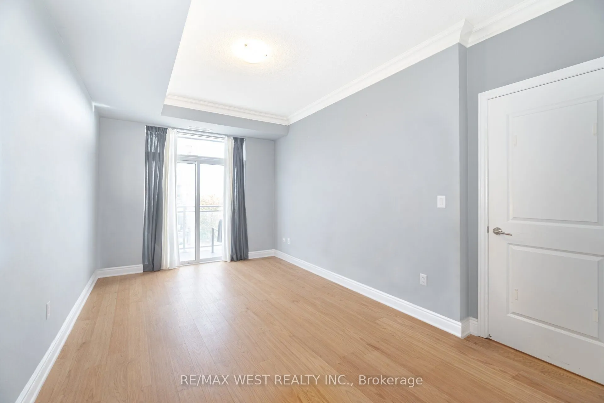 281 Woodbridge Avenue #509