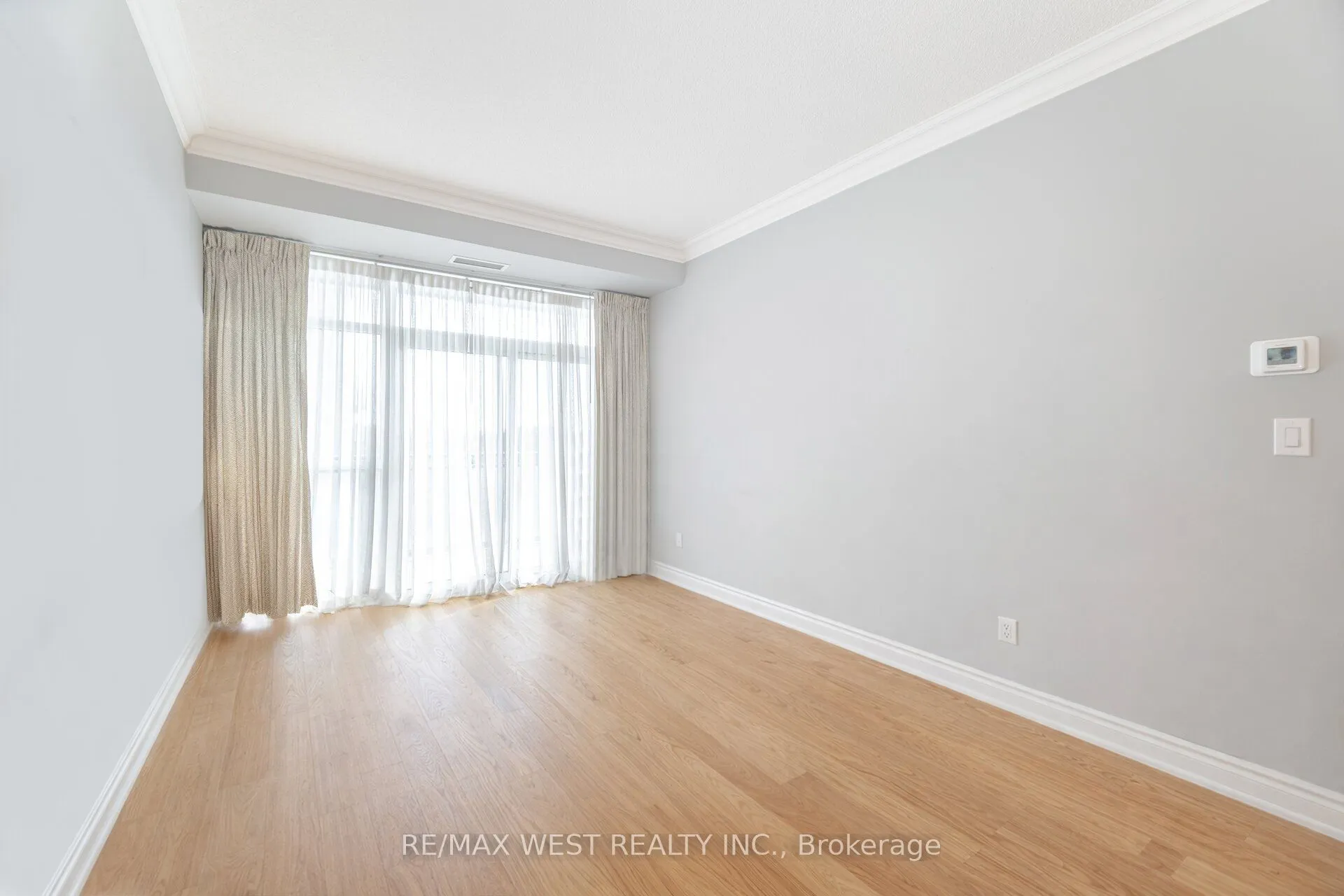 281 Woodbridge Avenue #509