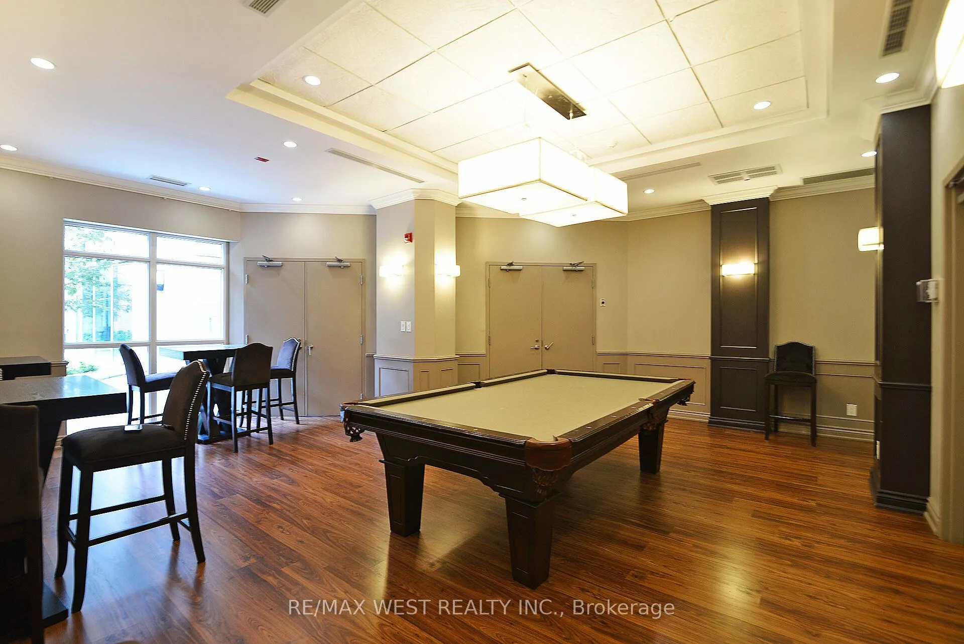 281 Woodbridge Avenue #509