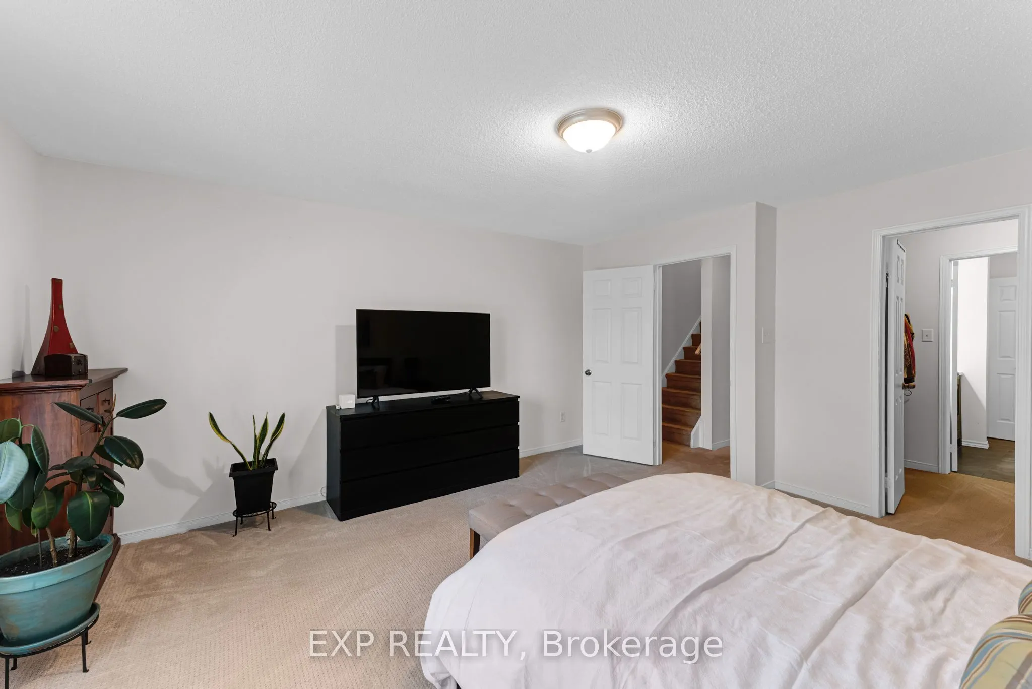 115 Main Street S #28