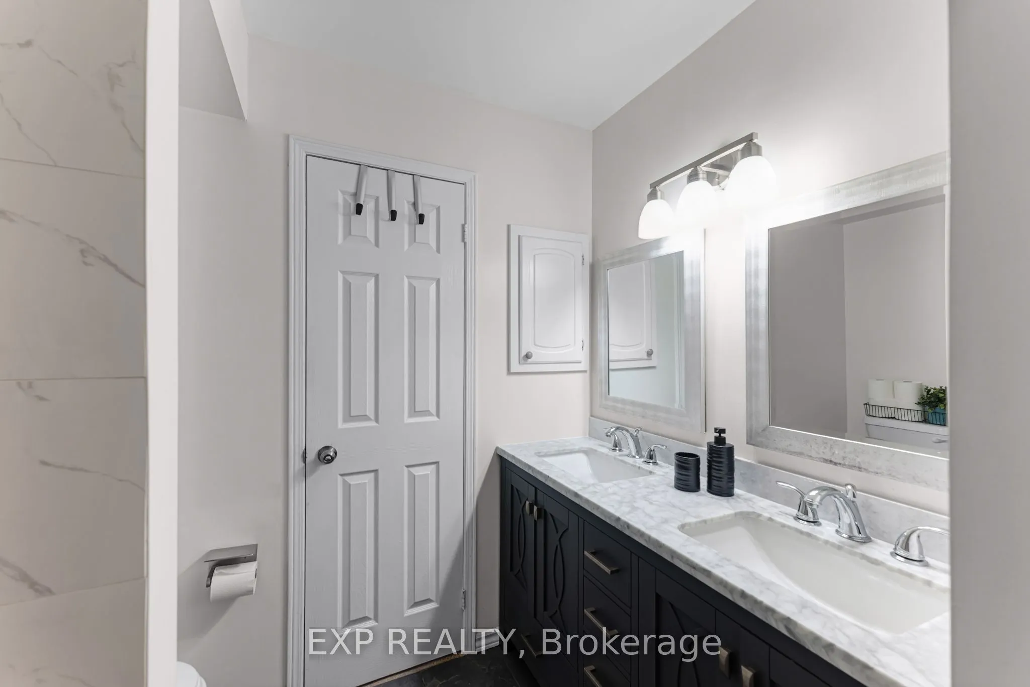 115 Main Street S #28