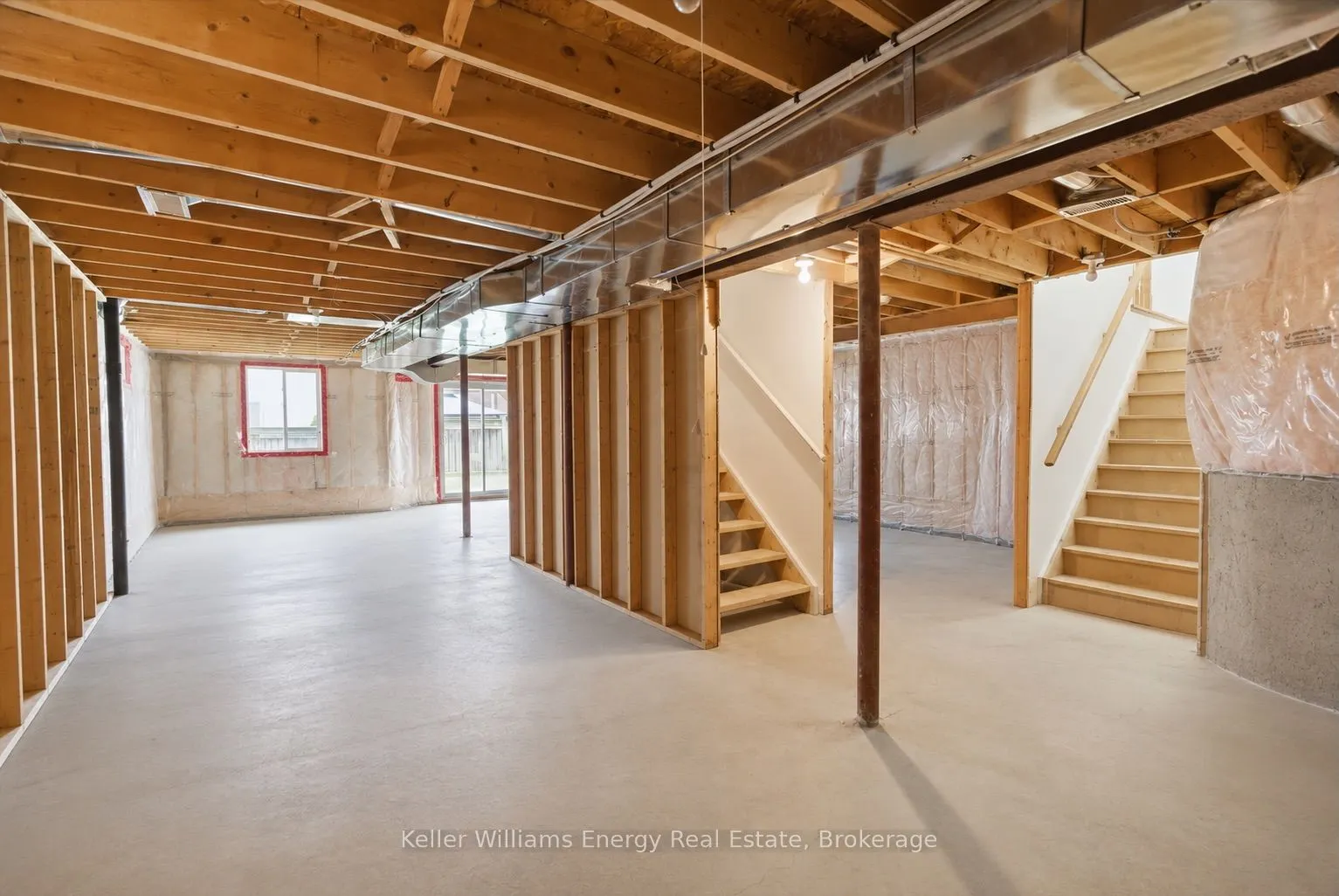 338 Dowson Loop