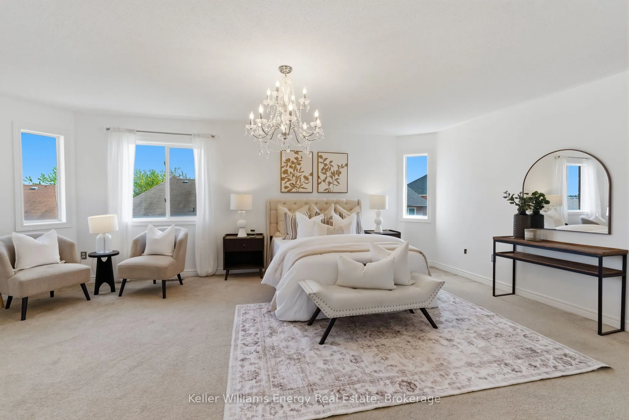 338 Dowson Loop