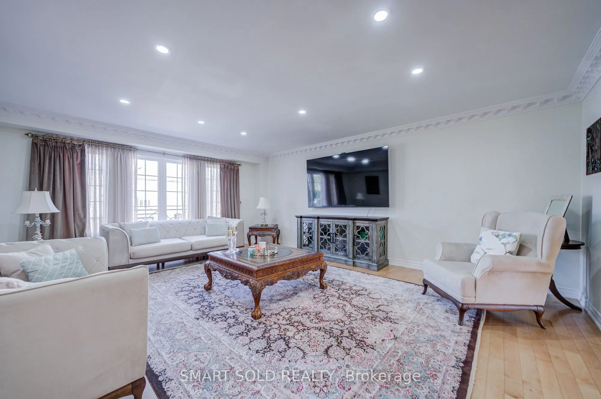 6 Sugarforest Drive