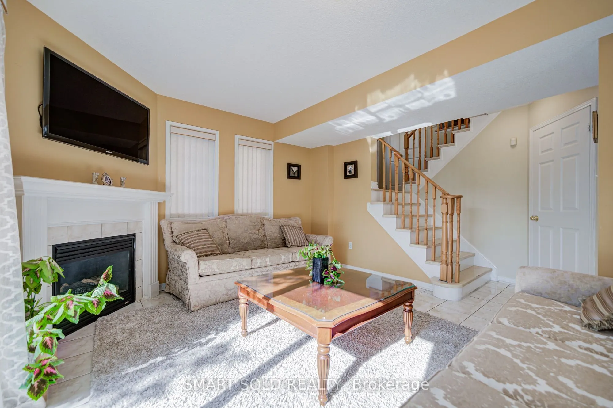 6 Sugarforest Drive
