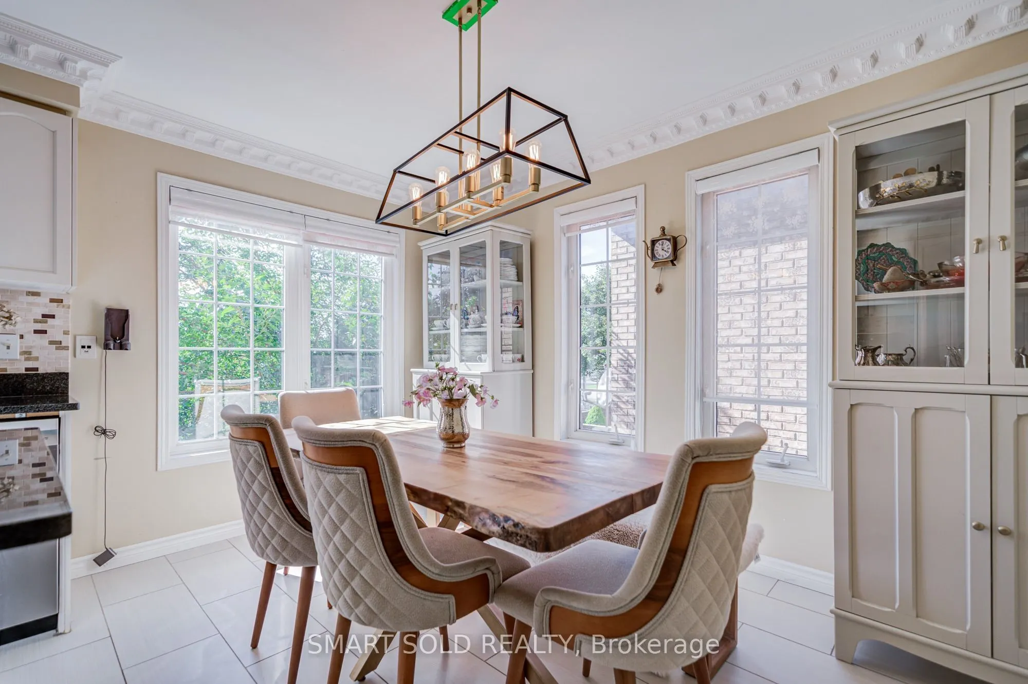 6 Sugarforest Drive