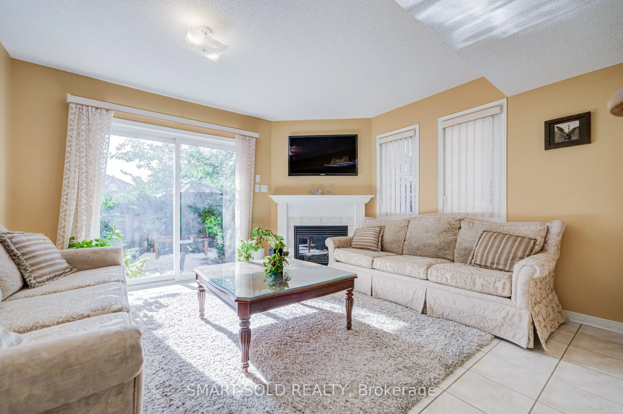 6 Sugarforest Drive