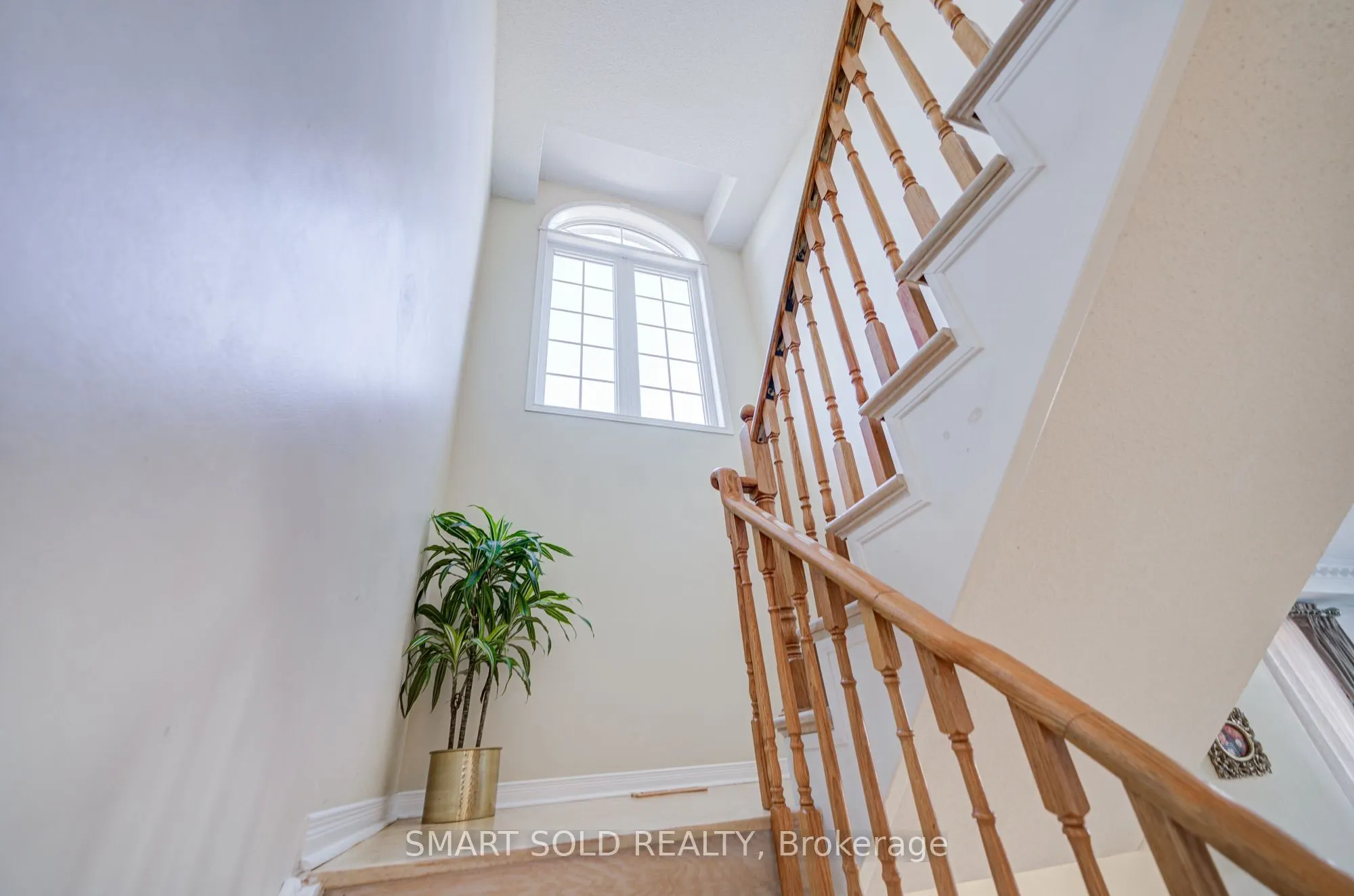 6 Sugarforest Drive