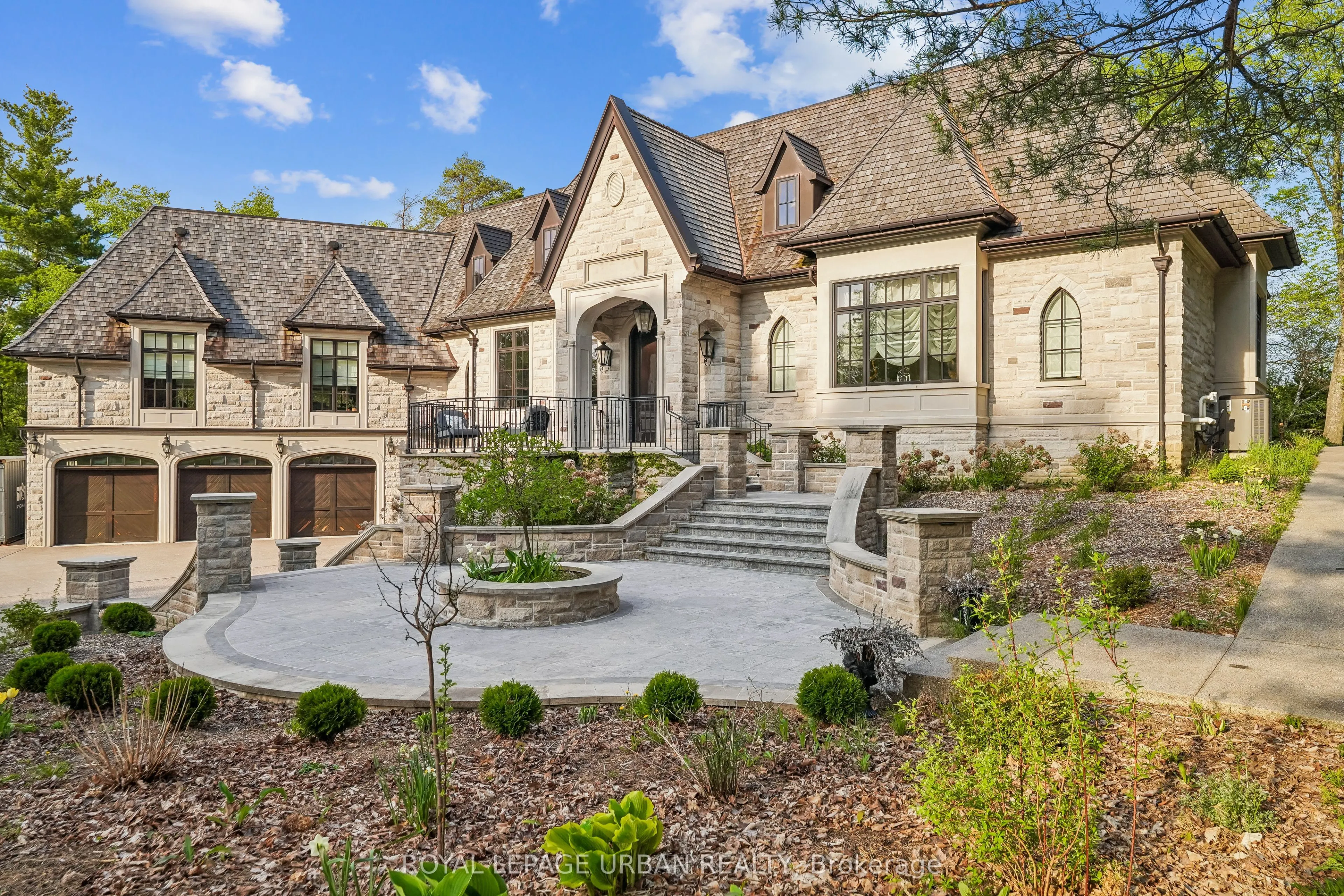 105 King Hills Lane