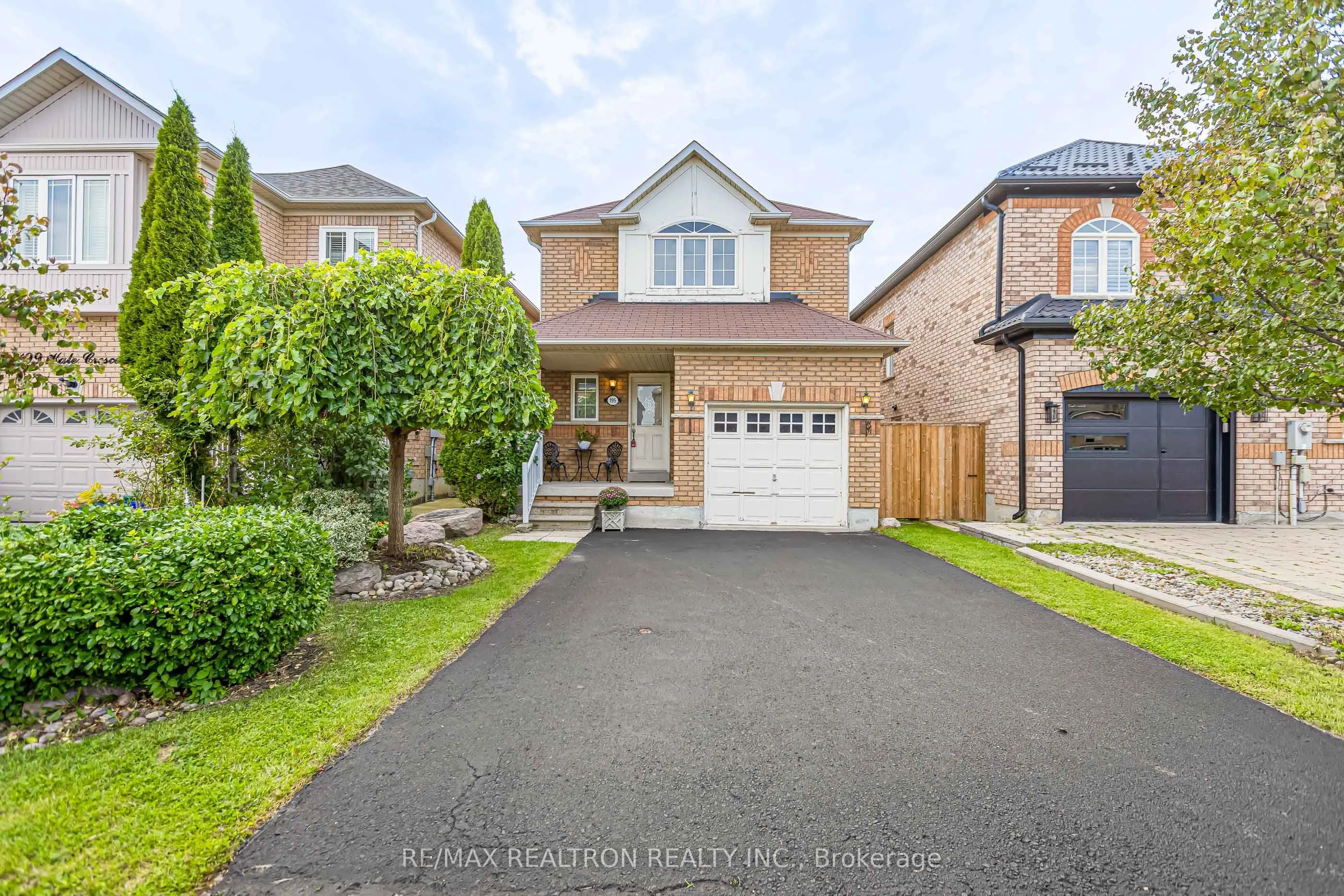 195 Kale Crescent