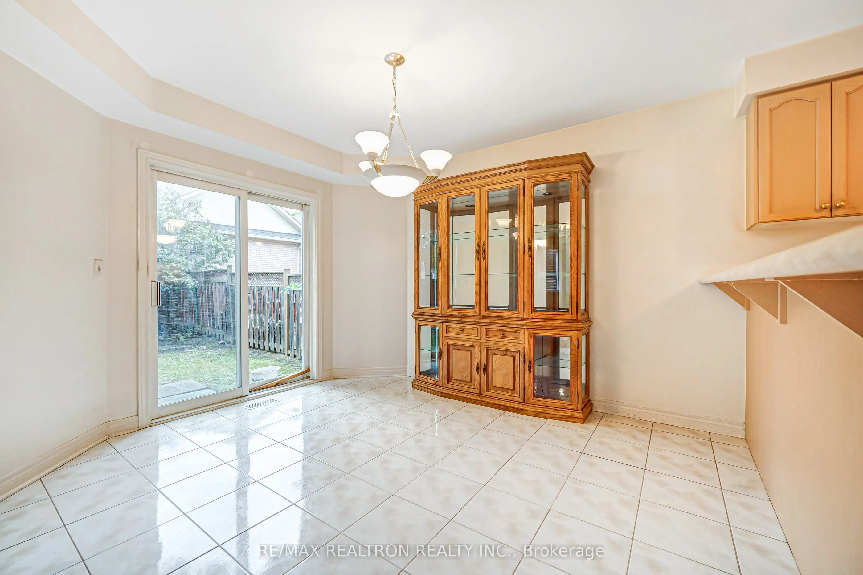 195 Kale Crescent