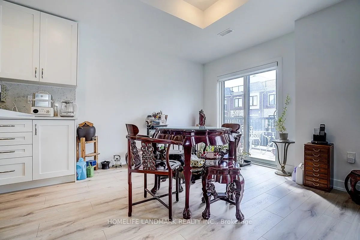 25 Sunbury Lane