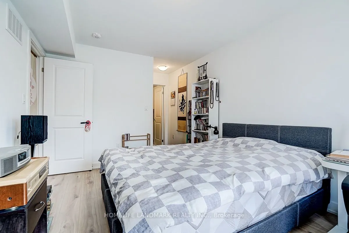 25 Sunbury Lane
