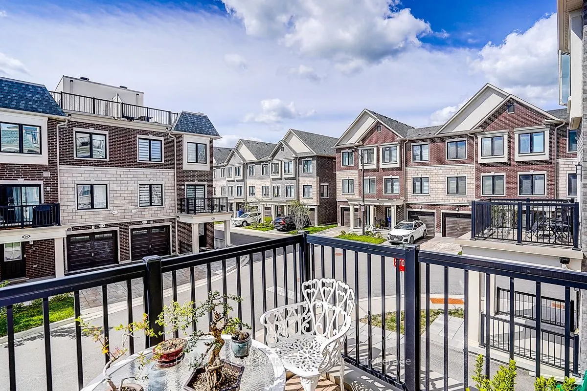 25 Sunbury Lane