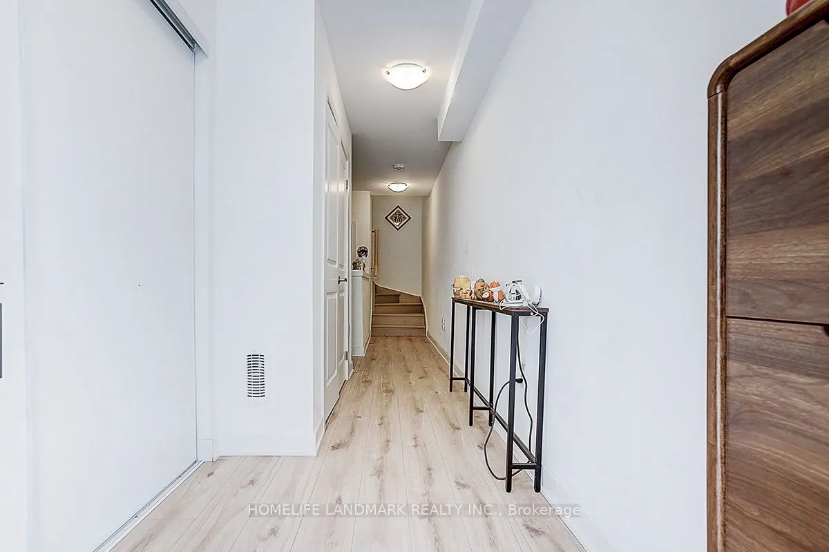 25 Sunbury Lane