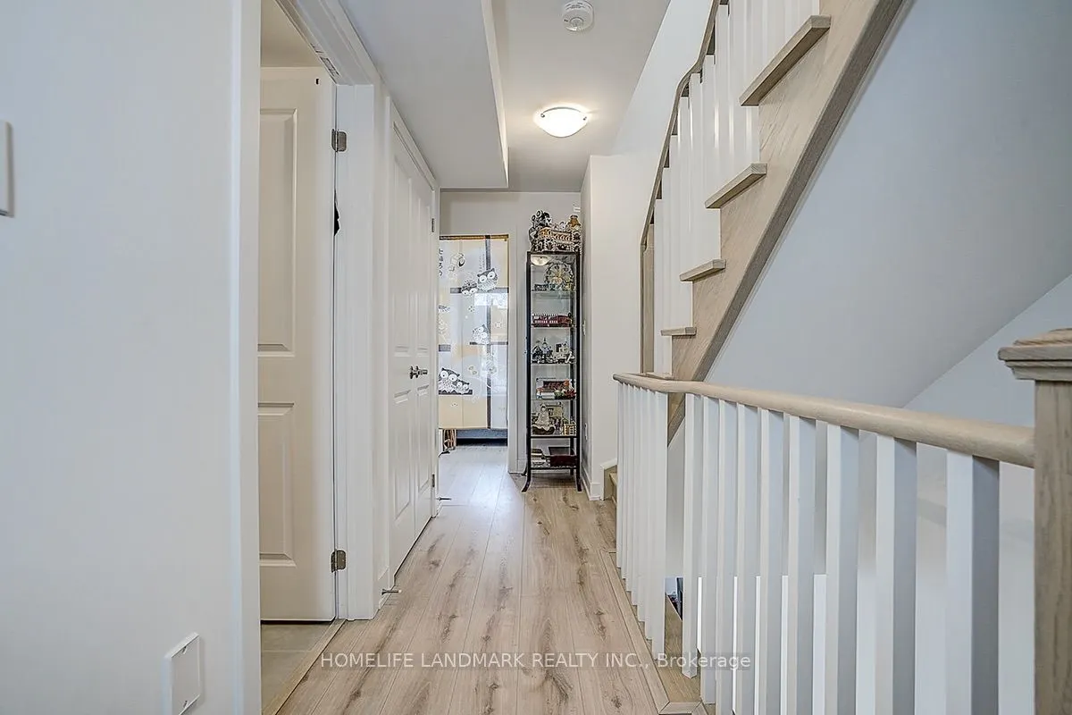 25 Sunbury Lane
