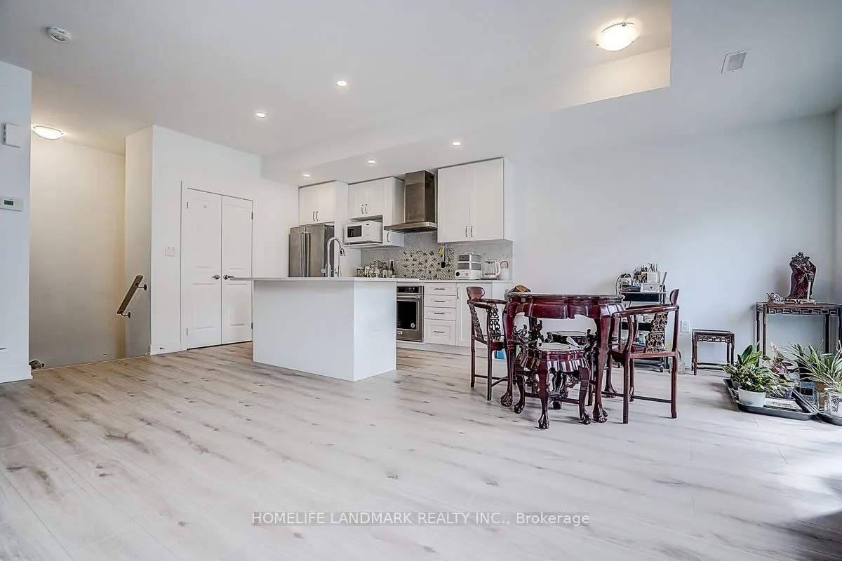 25 Sunbury Lane