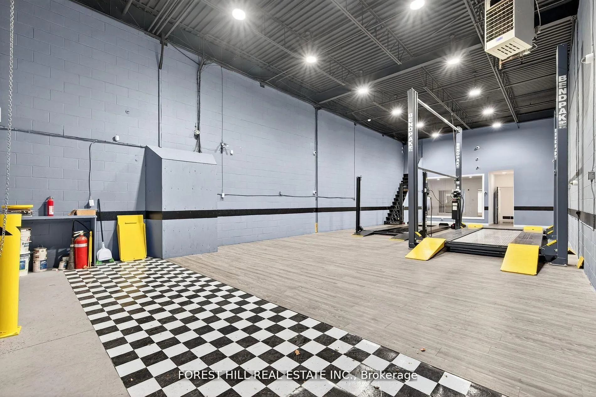 241 Edgeley Boulevard #11